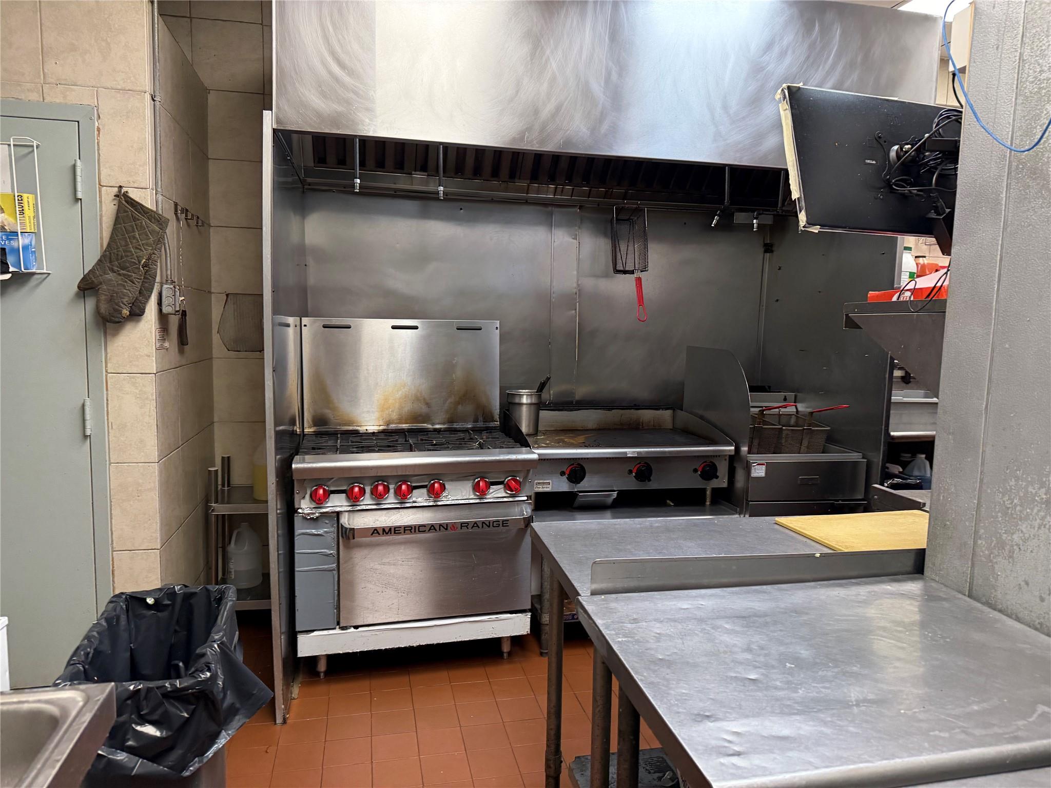 #6 photo, 182B Maple Avenue, ナッソー郡 Rockville Centre , NY 11570