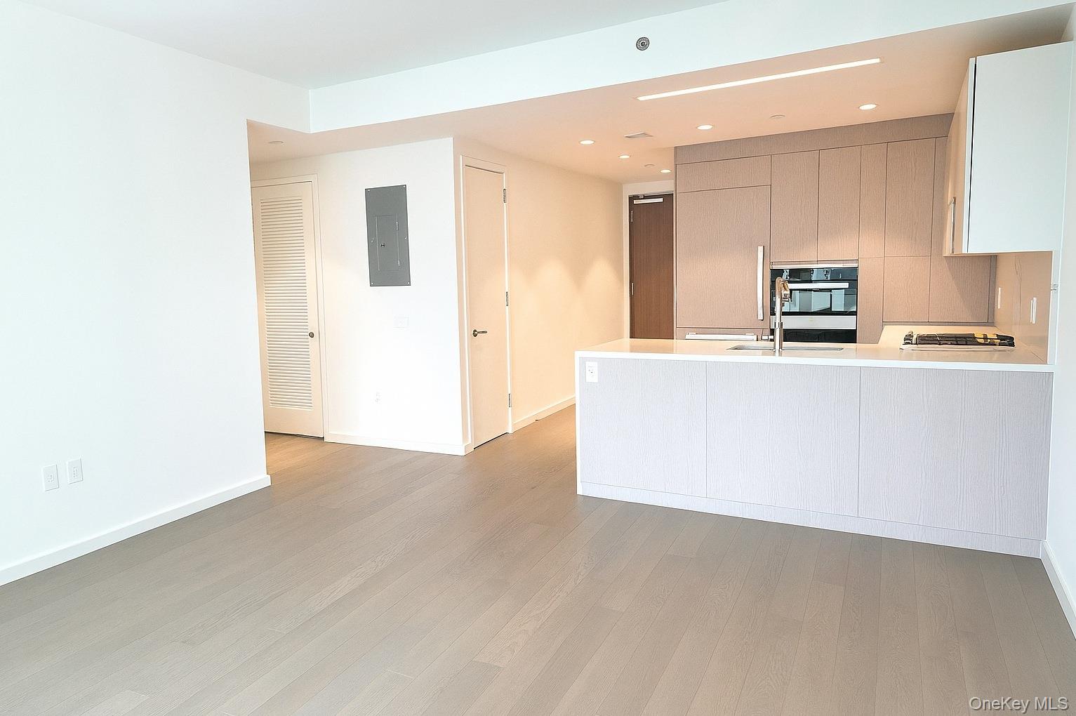 #17 photo, 133-27 39th Avenue, クイーンズ区 Flushing , NY 11354