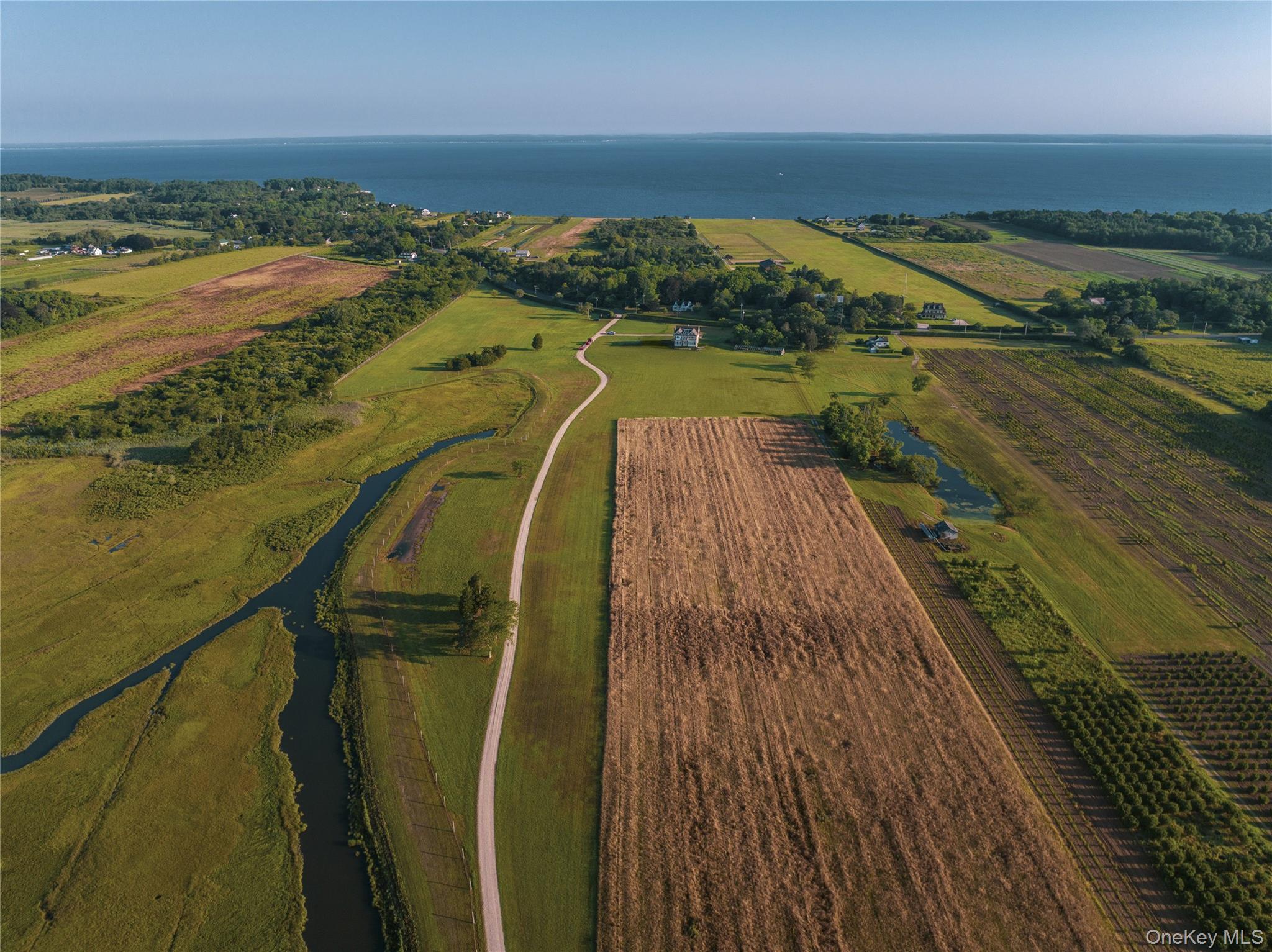 #2 photo, 34600, 34750 & 34920 Route 25, サフォーク郡 Orient , NY 11957