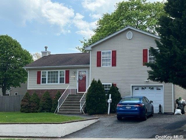 #1 photo, 215 53rd Street, Lindenhurst , NY 11757