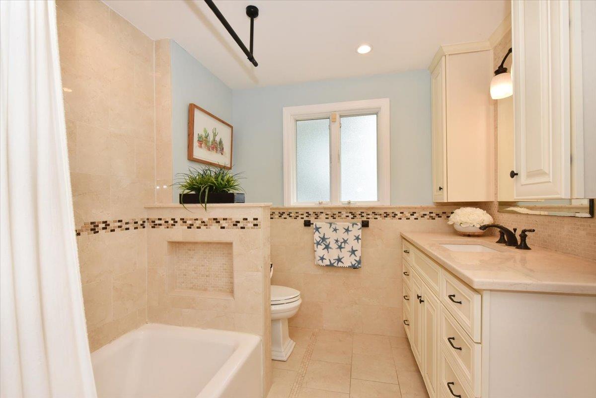 #13 photo, 41 Belle Court, ナッソー郡 Hicksville , NY 11801