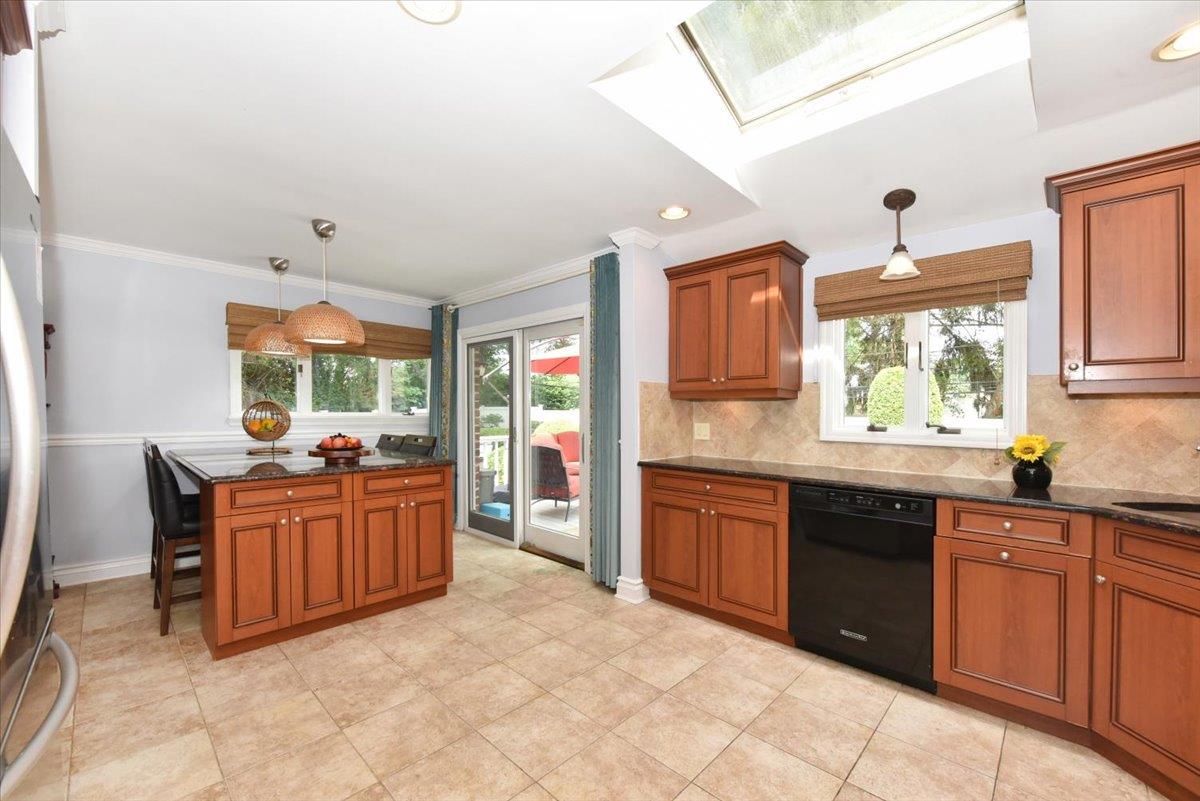 #16 photo, 41 Belle Court, ナッソー郡 Hicksville , NY 11801