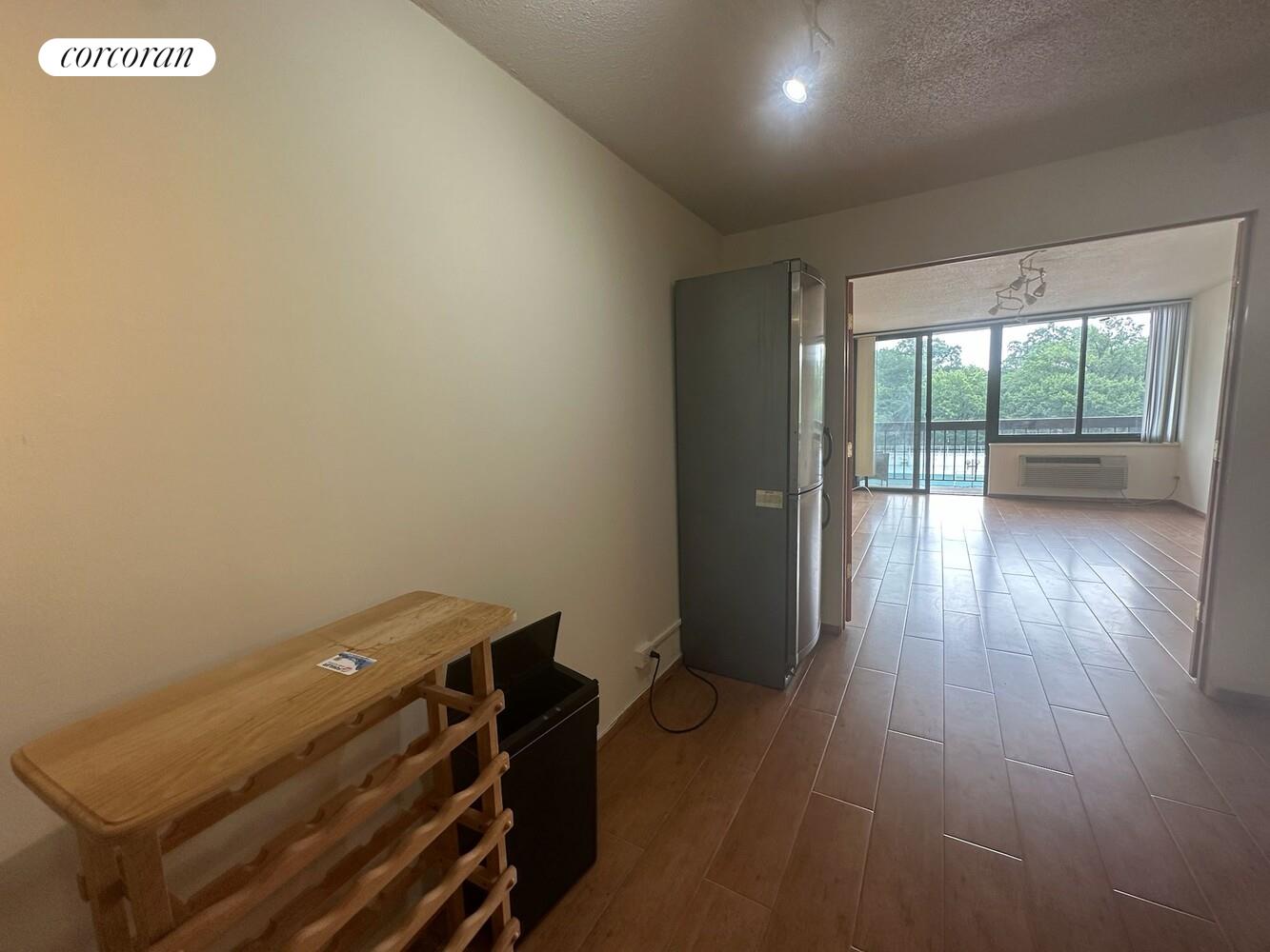 #7 photo, 150-38 UNION Turnpike, クイーンズ区 Kew Gardens Hills , NY 11367