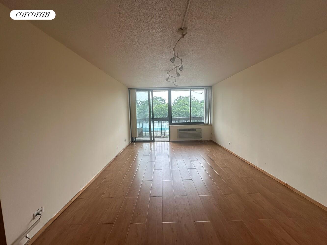 #9 photo, 150-38 UNION Turnpike, クイーンズ区 Kew Gardens Hills , NY 11367