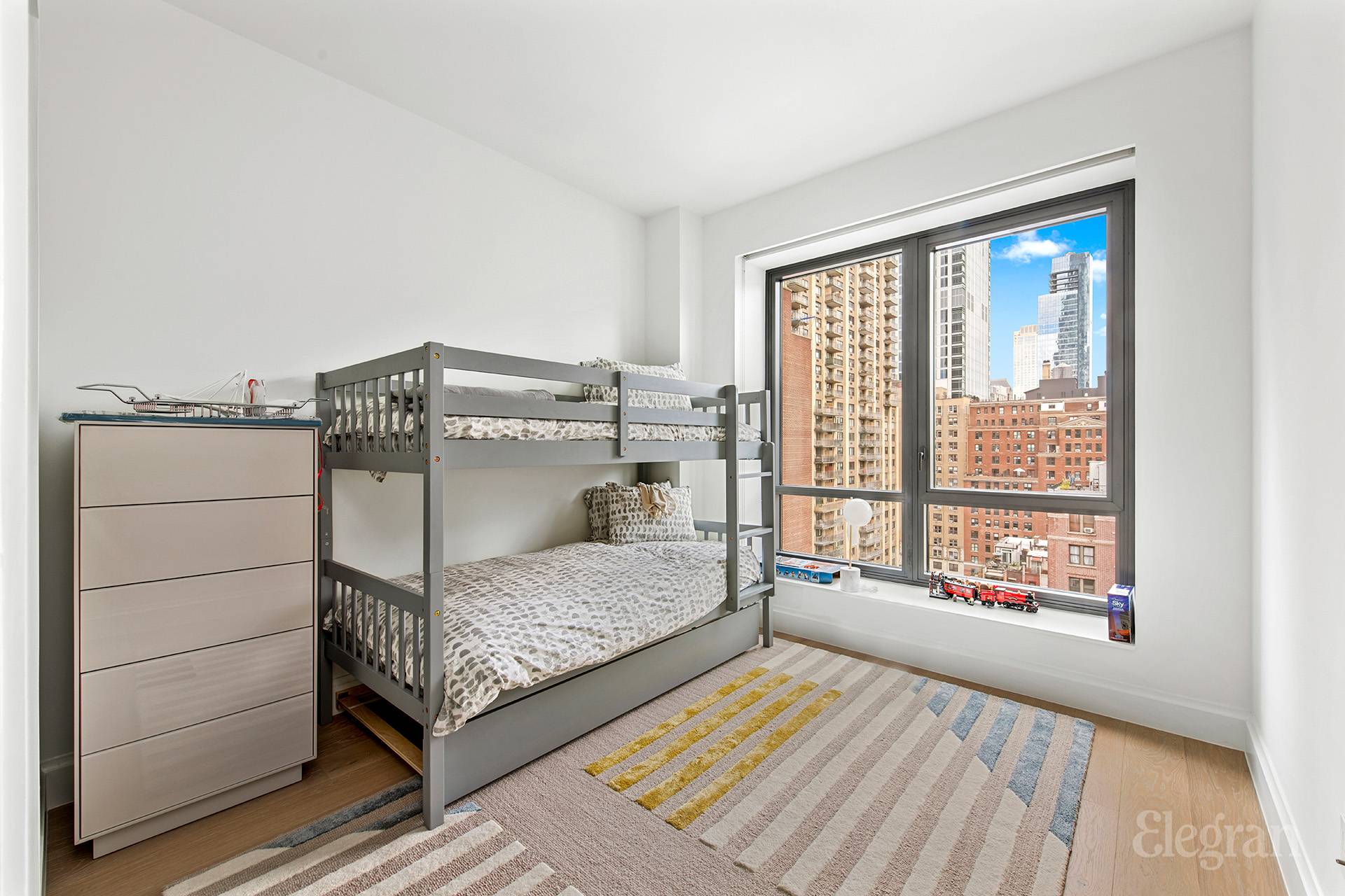 #12 photo, 214 W 72nd Street, マンハッタン Upper West Side , NY 10023