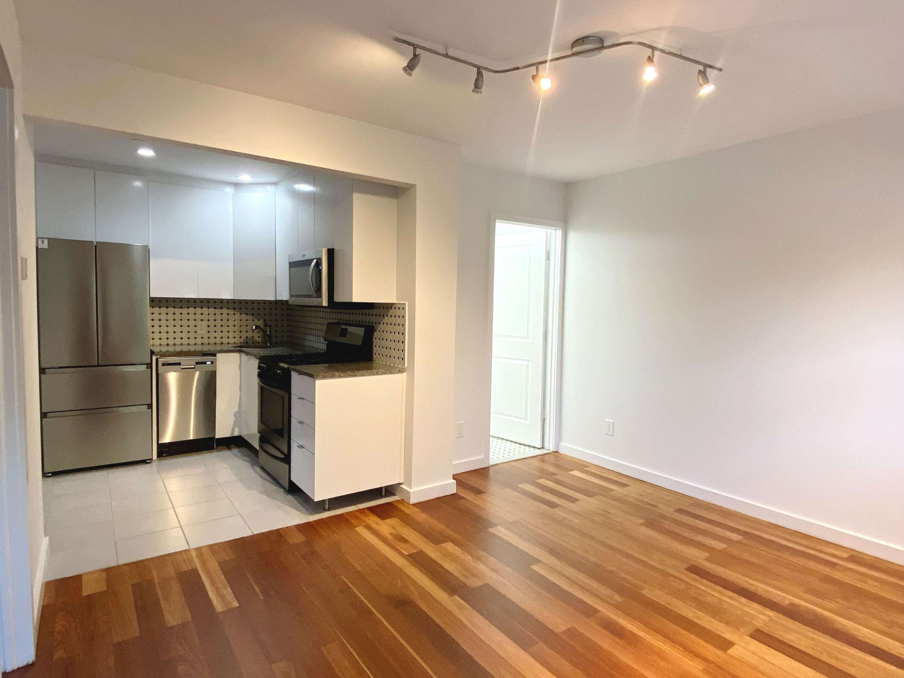 #1 photo, 61 Herbert Street, East Williamsburg , NY 11222-5035