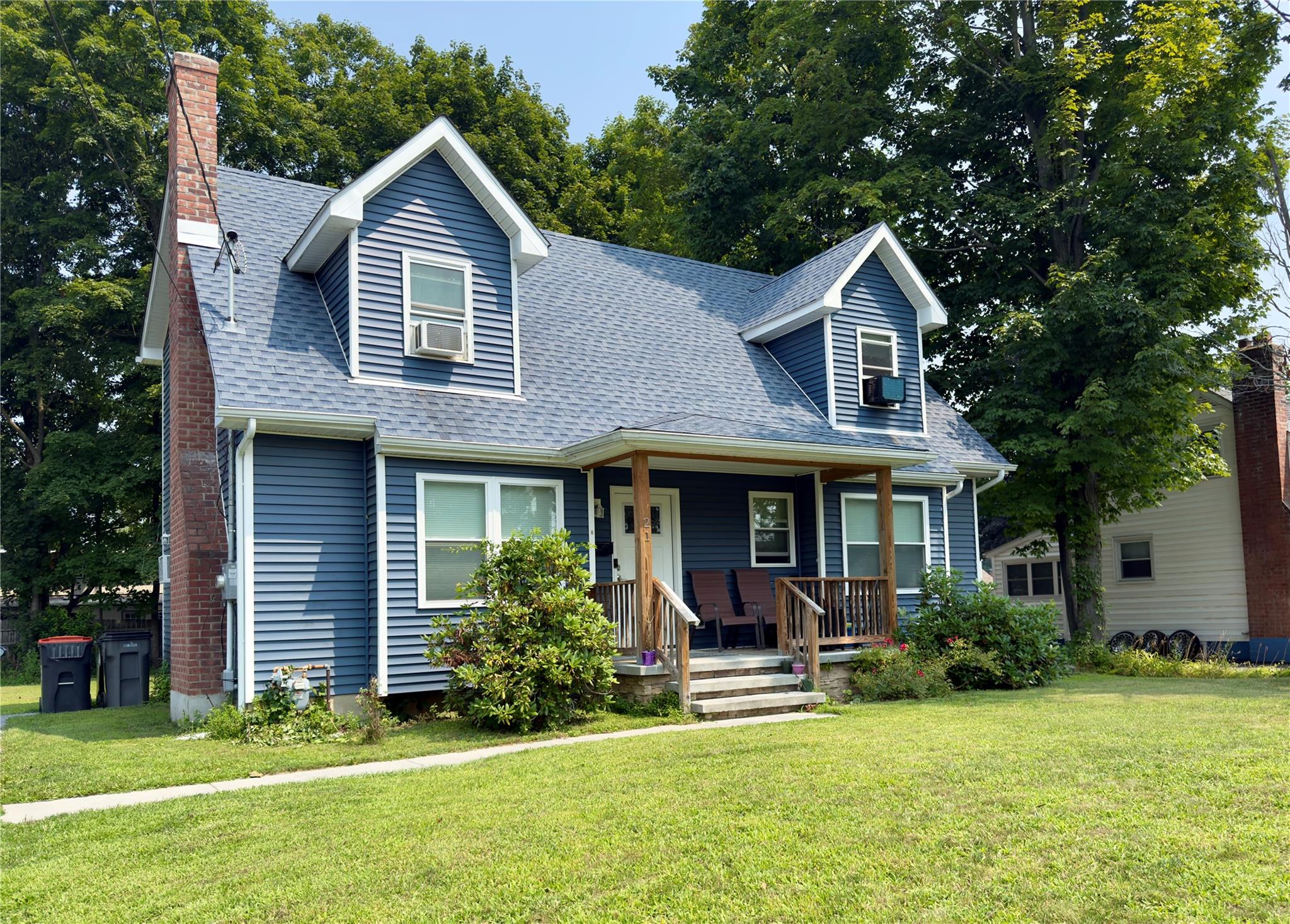 #1 photo, 21 Caywood Place, Hyde Park , NY 12538