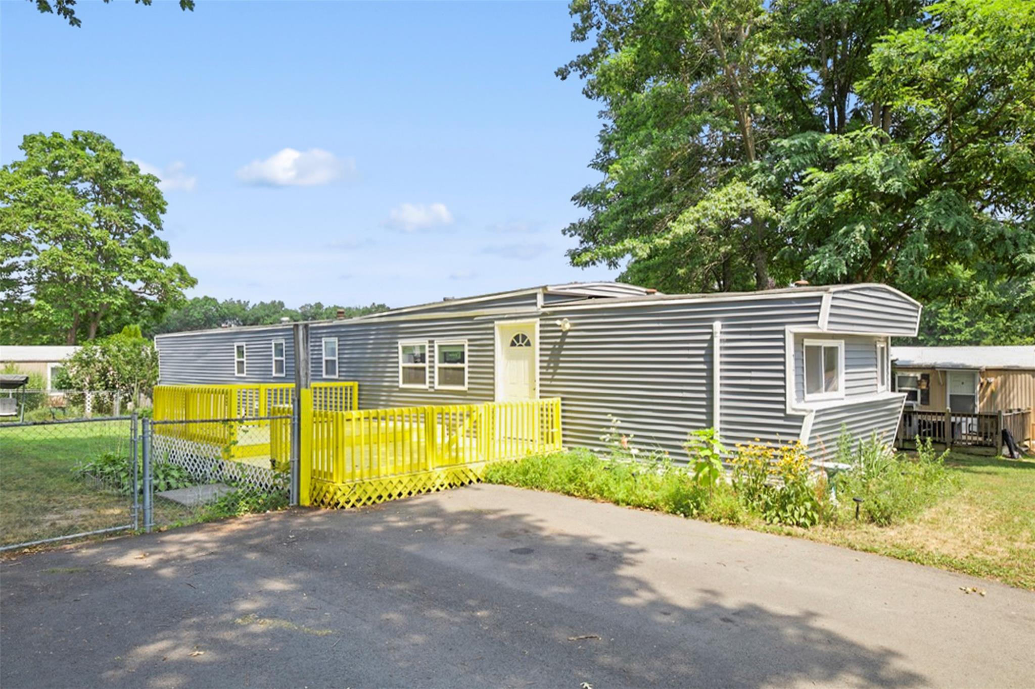 #1 photo, 717 Modena Country Club, Gardiner , NY 12525