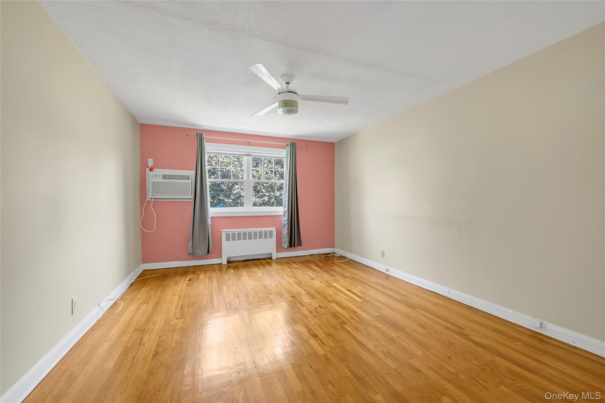 #5 photo, 226-09 Union Turnpike, Bayside , NY 11364