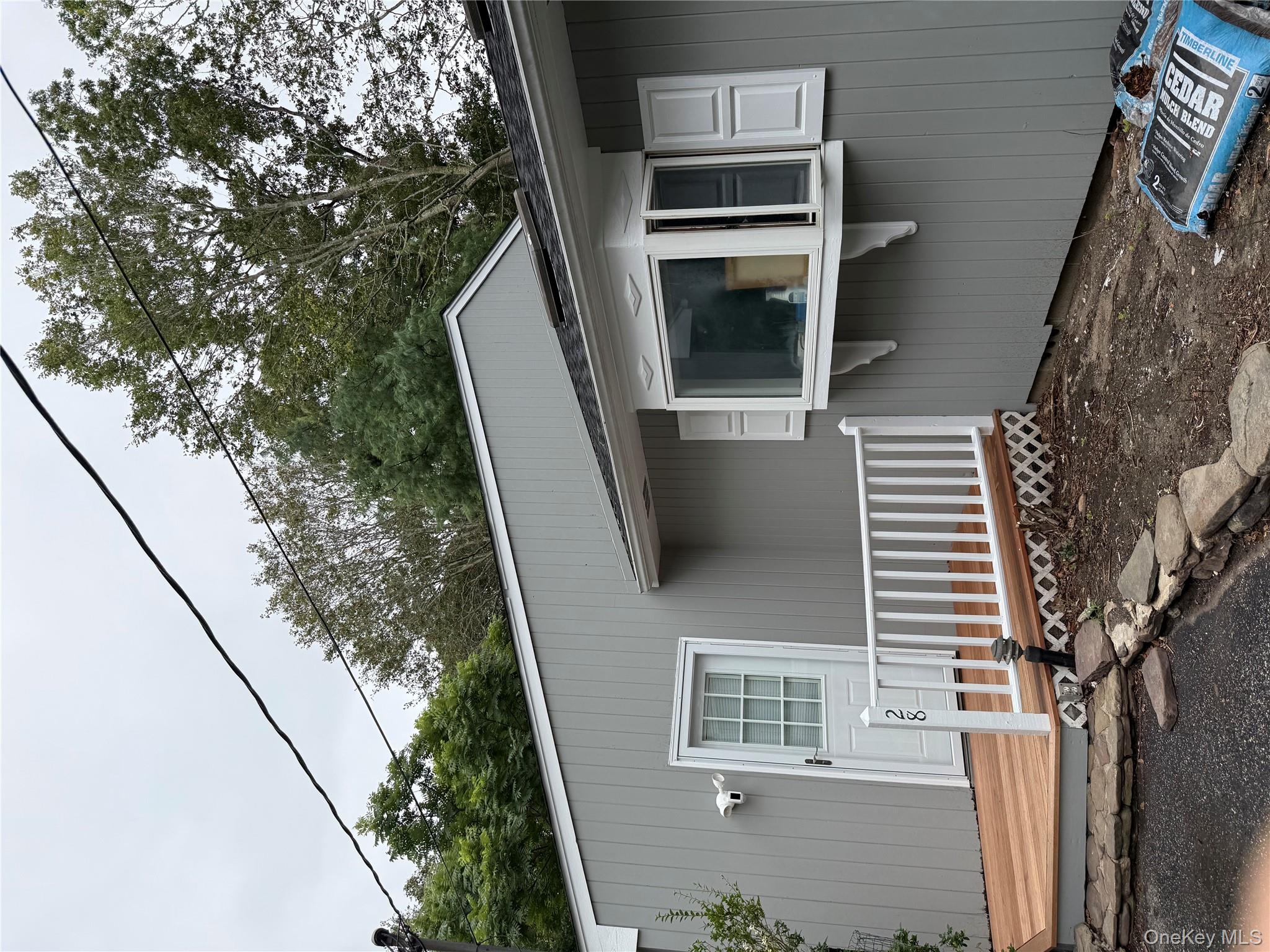 #3 photo, 28 Apple Road, サフォーク郡 Southampton , NY 11968