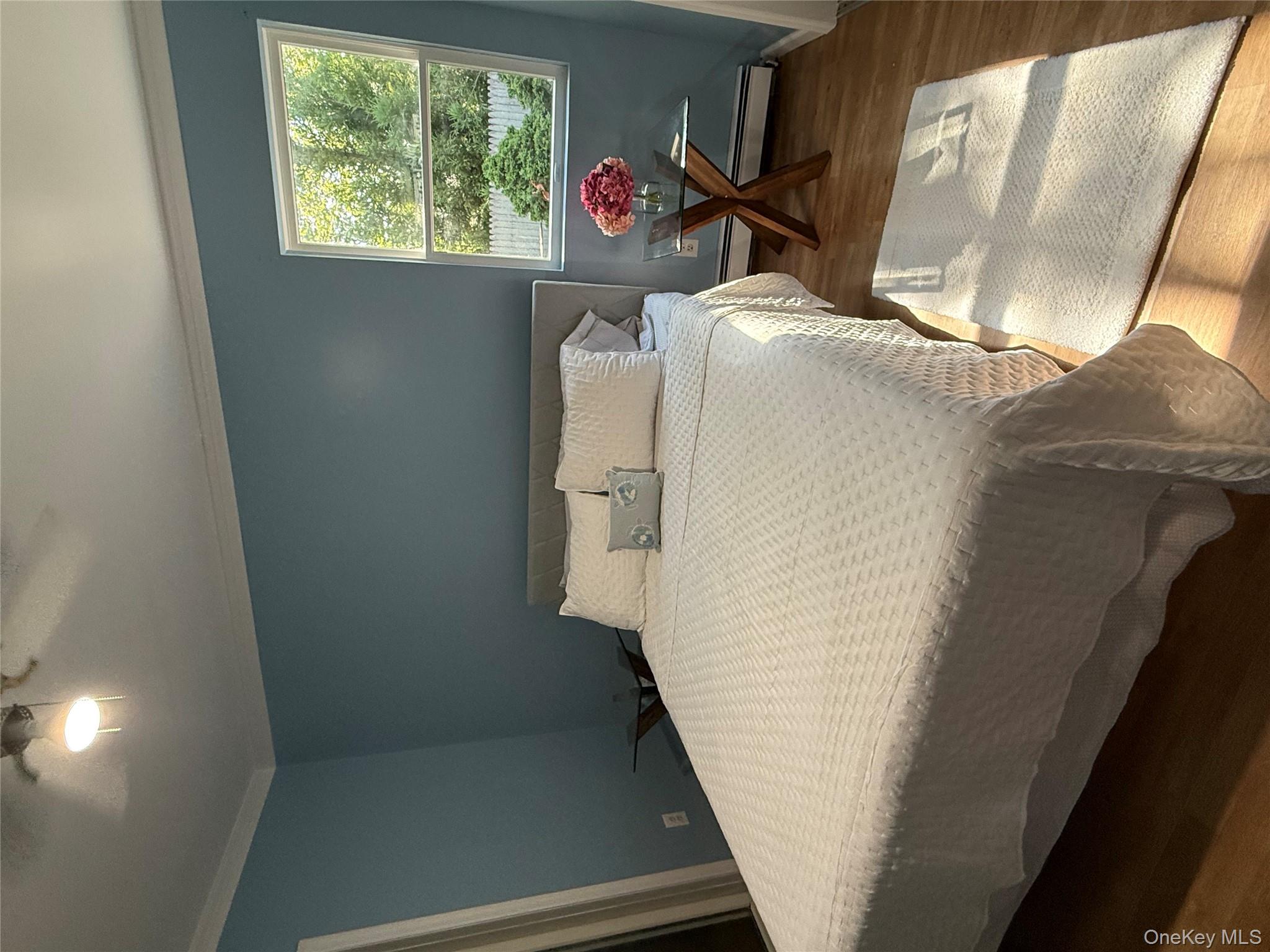 #8 photo, 28 Apple Road, サフォーク郡 Southampton , NY 11968