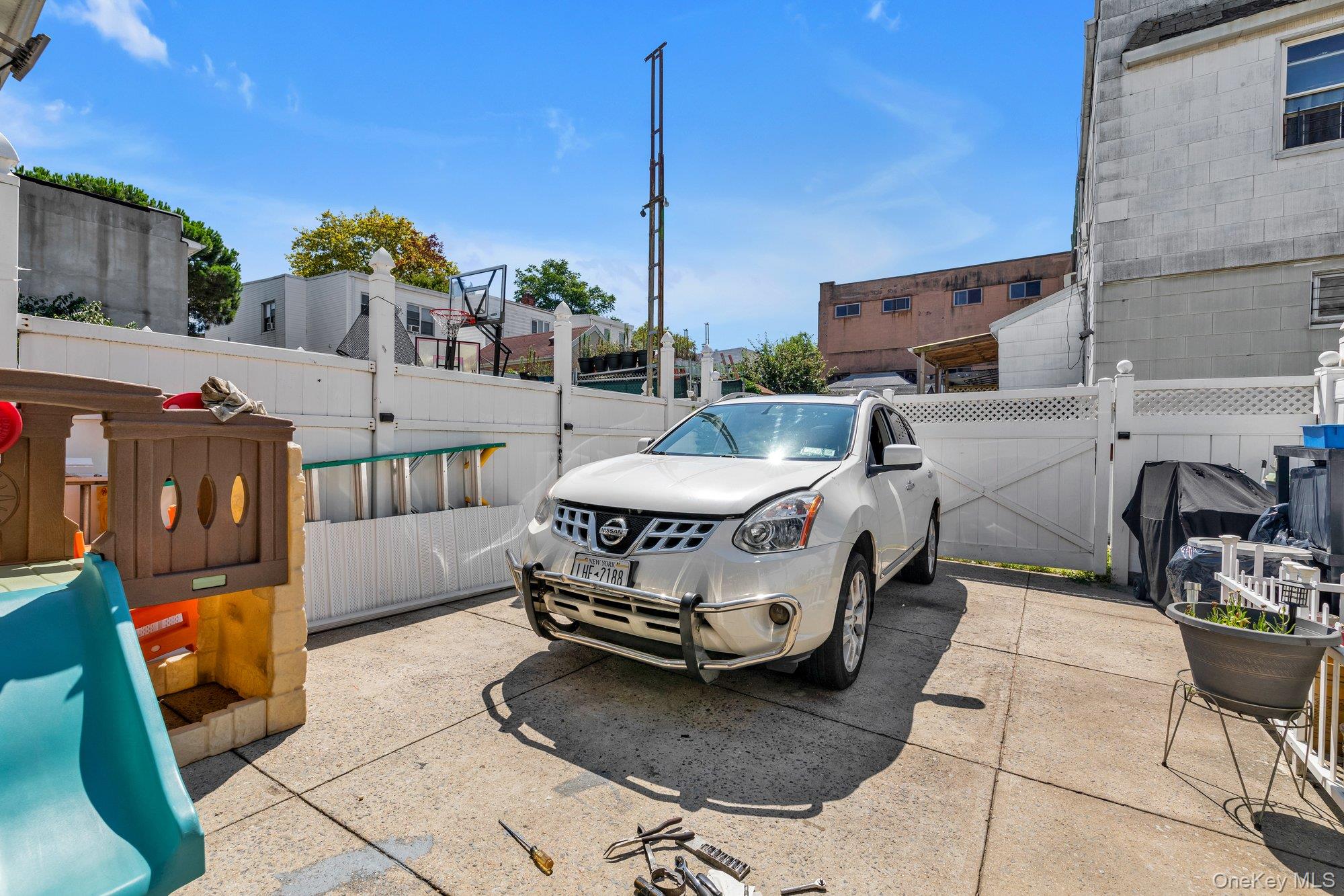 #17 photo, 59-06 59 Drive, クイーンズ区 Maspeth , NY 11378