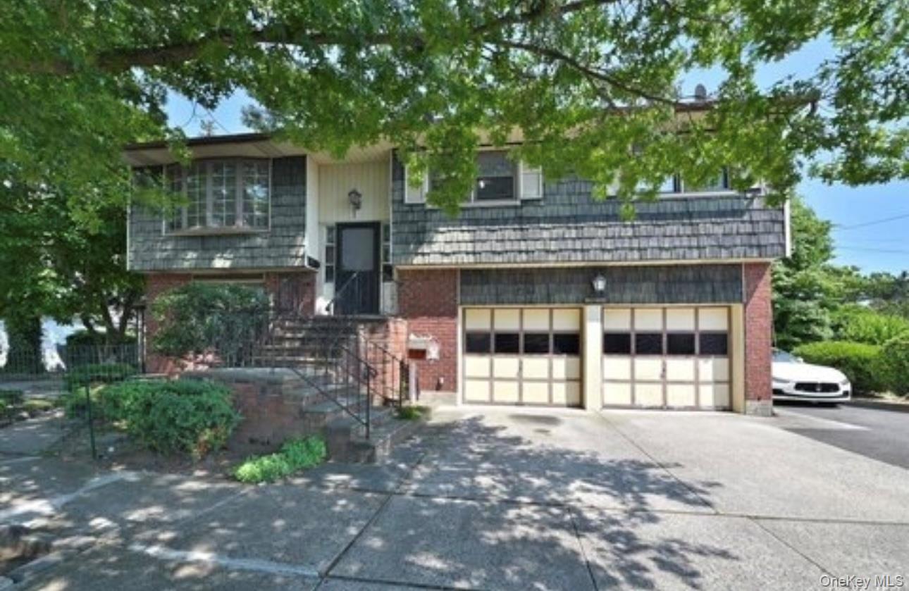 #1 photo, 11 Edwards Place, Valley Stream , NY 11580