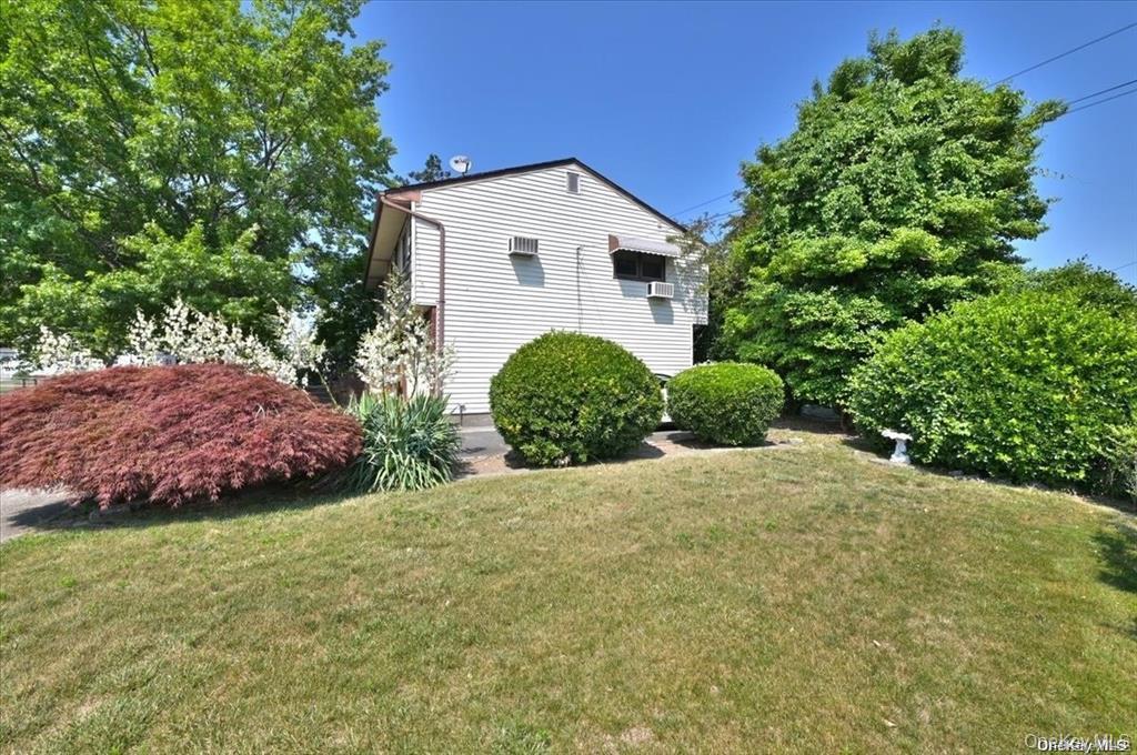 #4 photo, 11 Edwards Place, Valley Stream , NY 11580