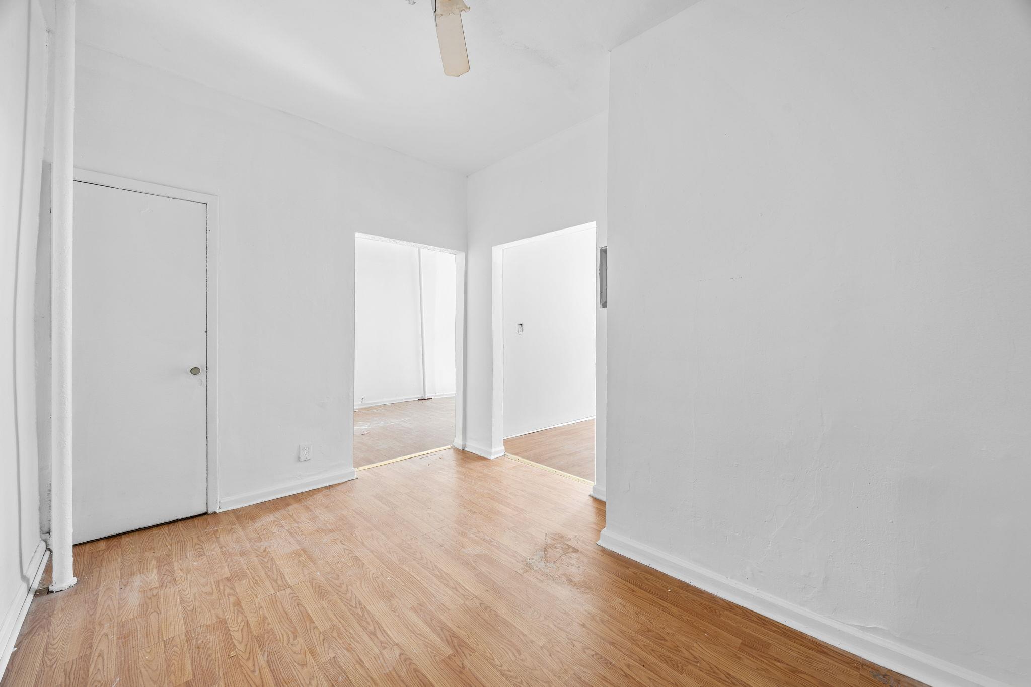 #10 photo, 657 Knickerbocker Avenue, Brooklyn , NY 11221