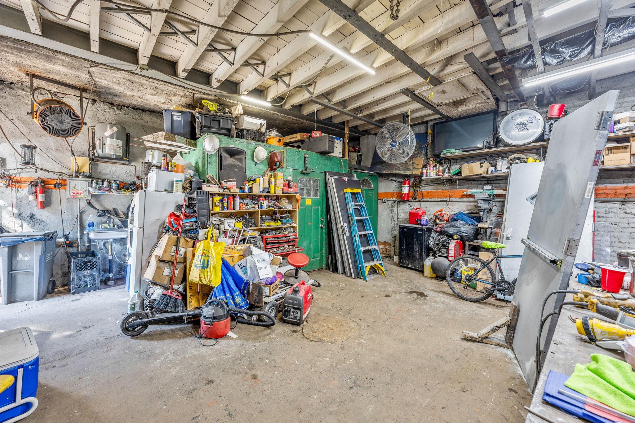 #19 photo, 657 Knickerbocker Avenue, Brooklyn , NY 11221