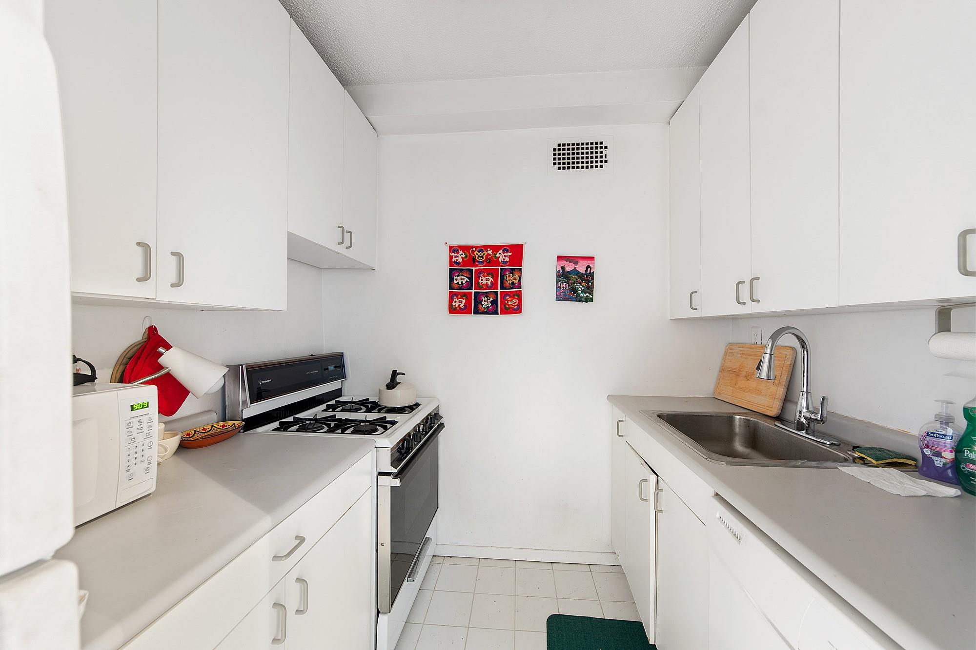 #10 photo, 2400 Johnson Avenue, הברונקס Bronx , NY 10463