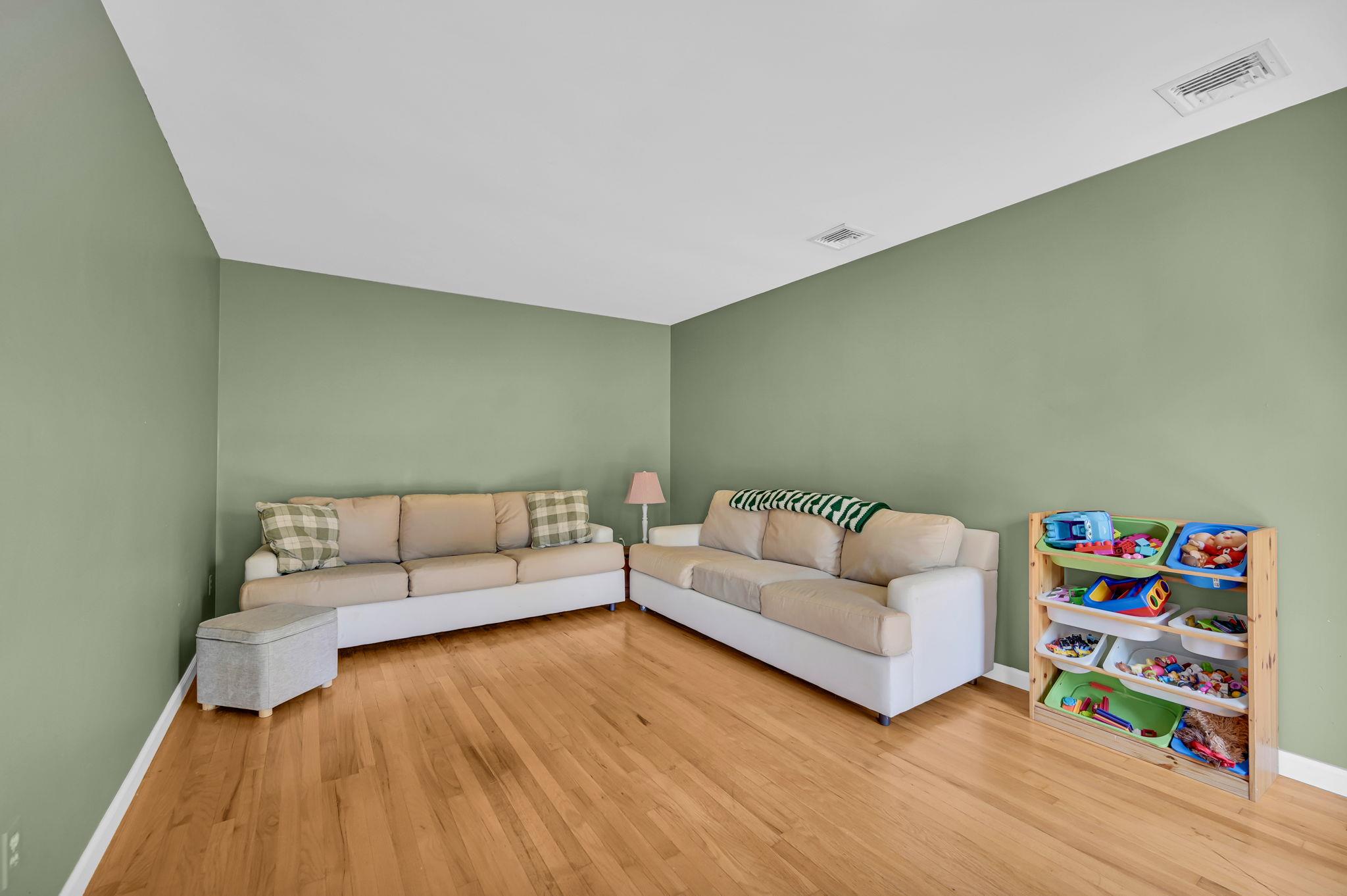 #8 photo, 28 Brady Road, Warwick , NY 10990