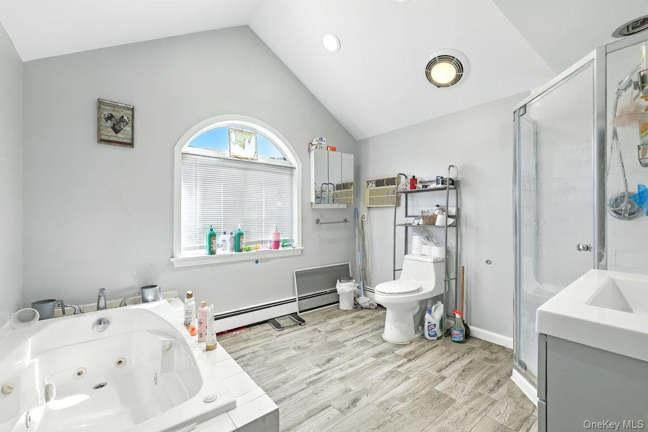 #12 photo, 5 Dillon Road, Larchmont , NY 10538