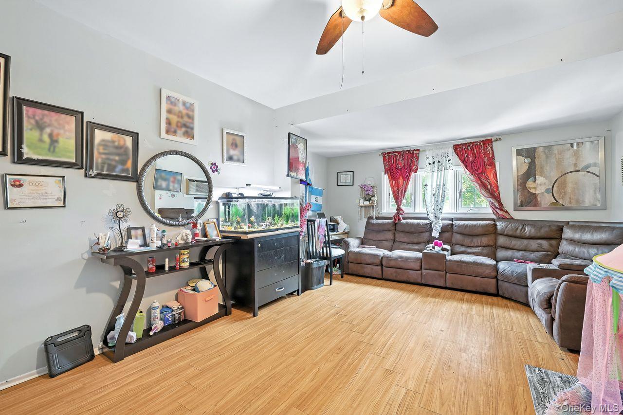 #3 photo, 5 Dillon Road, Larchmont , NY 10538