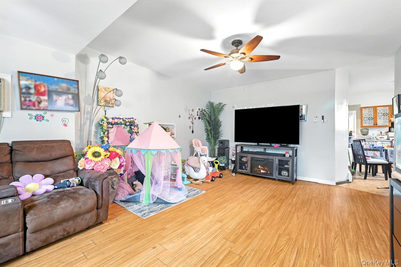 #5 photo, 5 Dillon Road, Larchmont , NY 10538