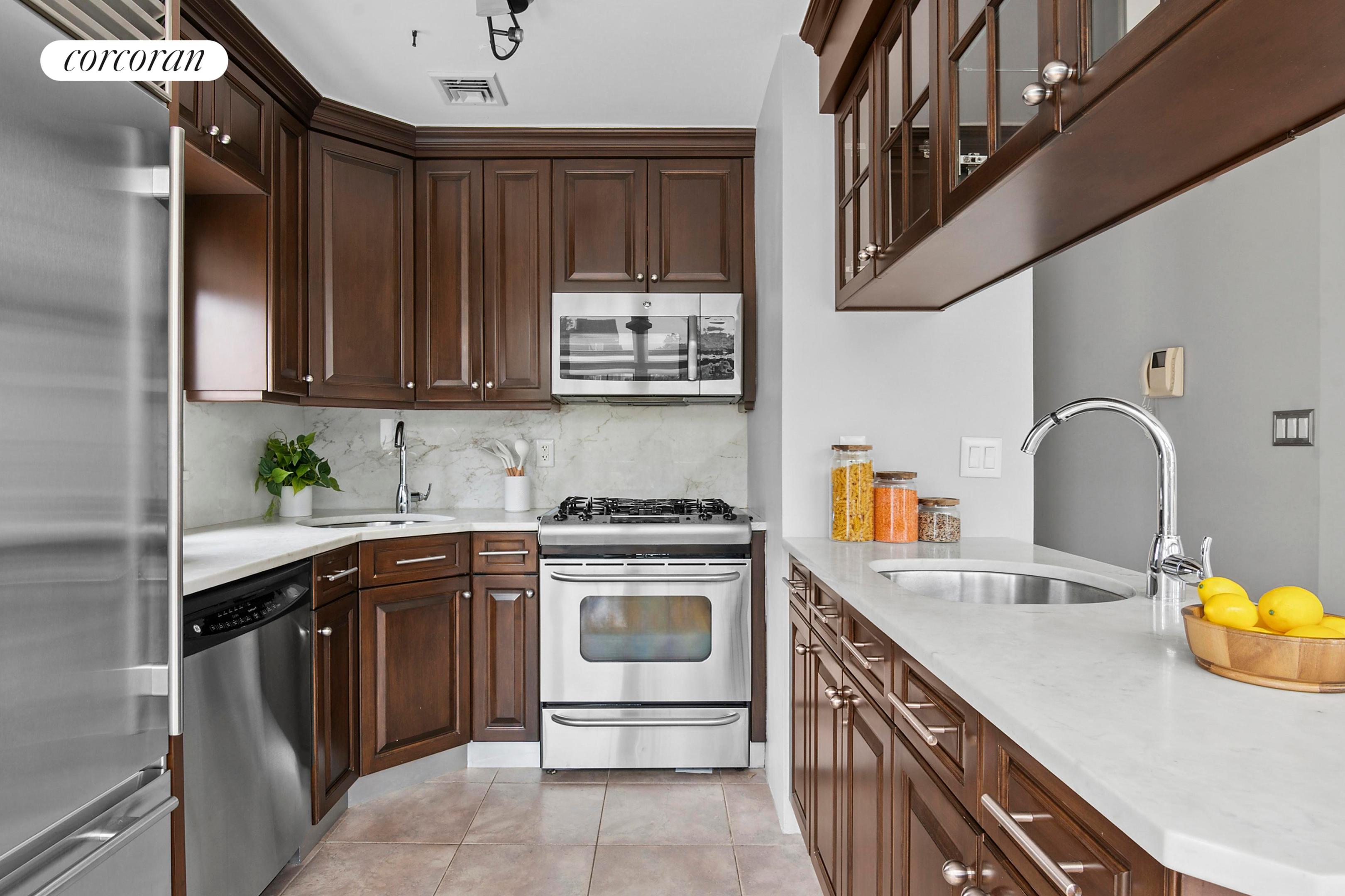 #1 photo, 734 E 5TH Street, 布鲁克林 肯辛顿 Kensington , NY 11218