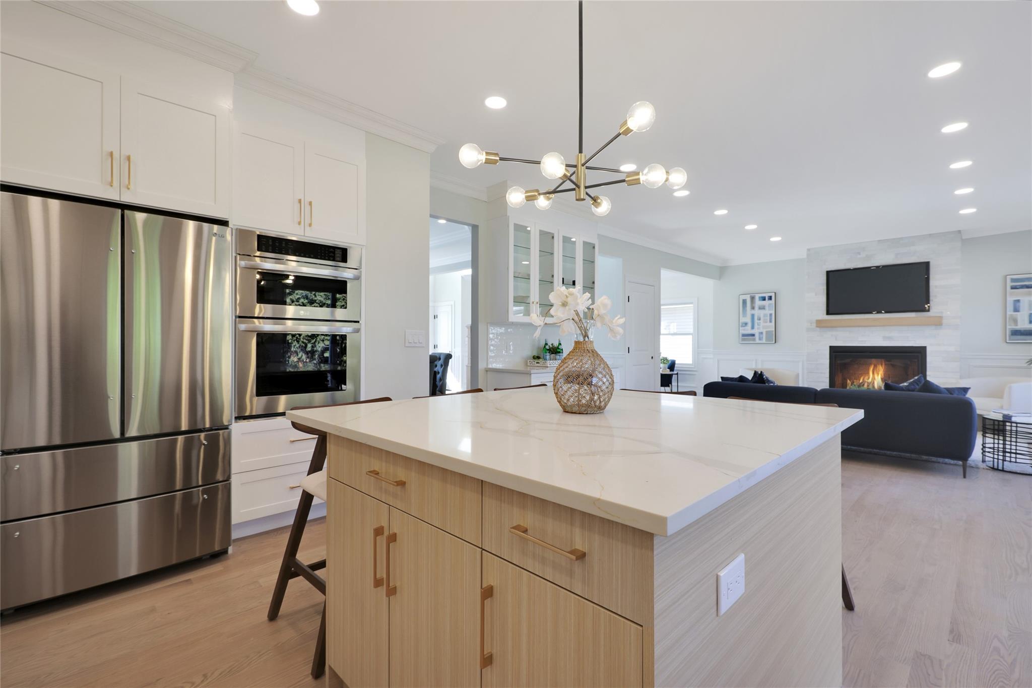 #12 photo, 23 Belmont Circle, Syosset , NY 11791