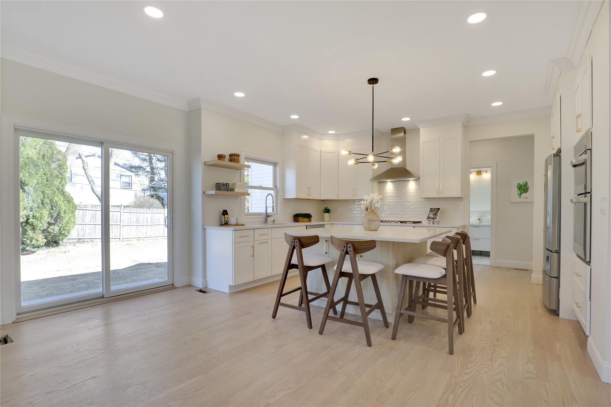 #14 photo, 23 Belmont Circle, Syosset , NY 11791