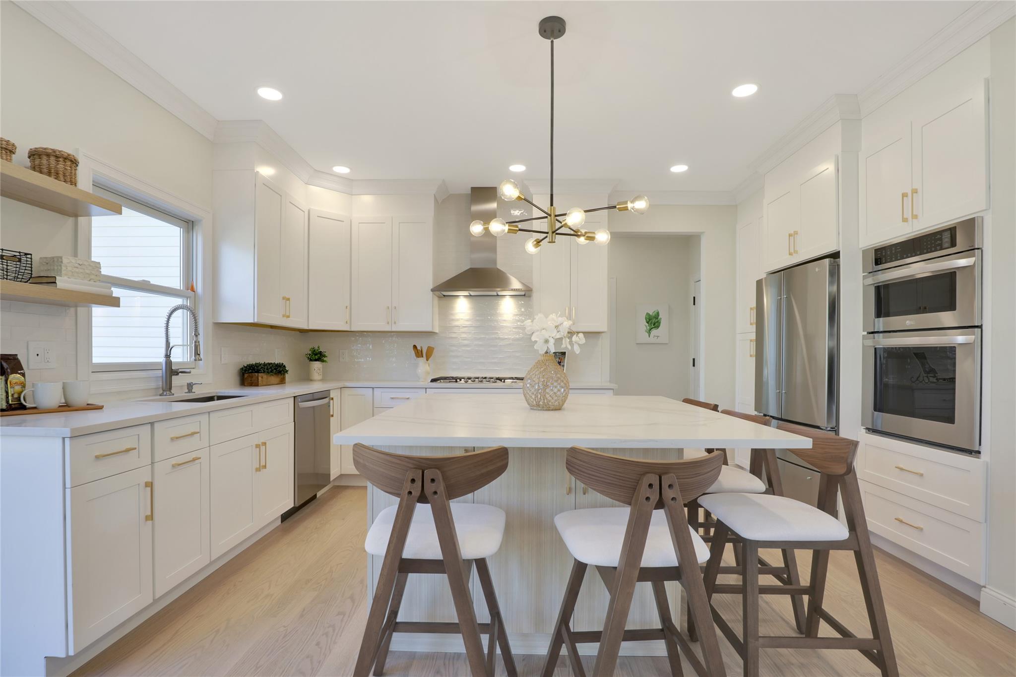 #15 photo, 23 Belmont Circle, Syosset , NY 11791