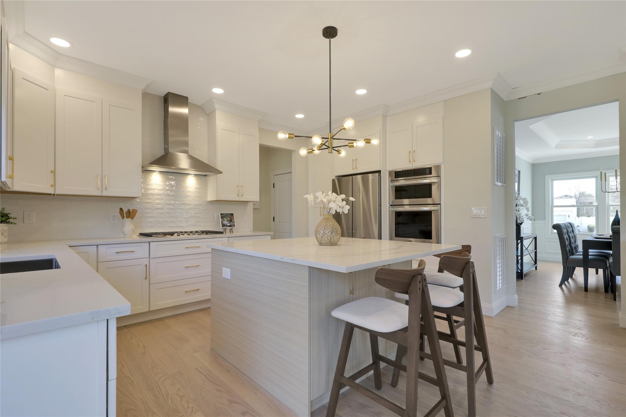 #16 photo, 23 Belmont Circle, Syosset , NY 11791