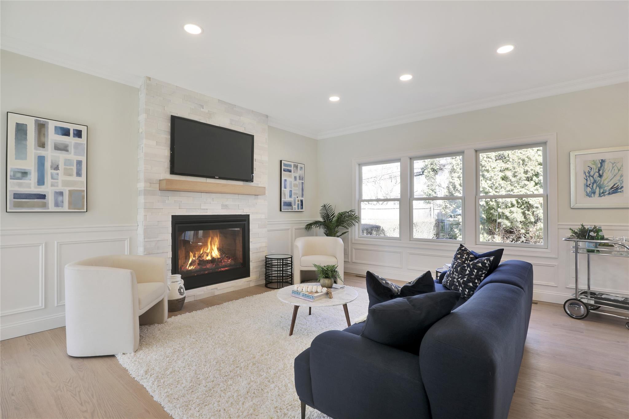 #7 photo, 23 Belmont Circle, Syosset , NY 11791