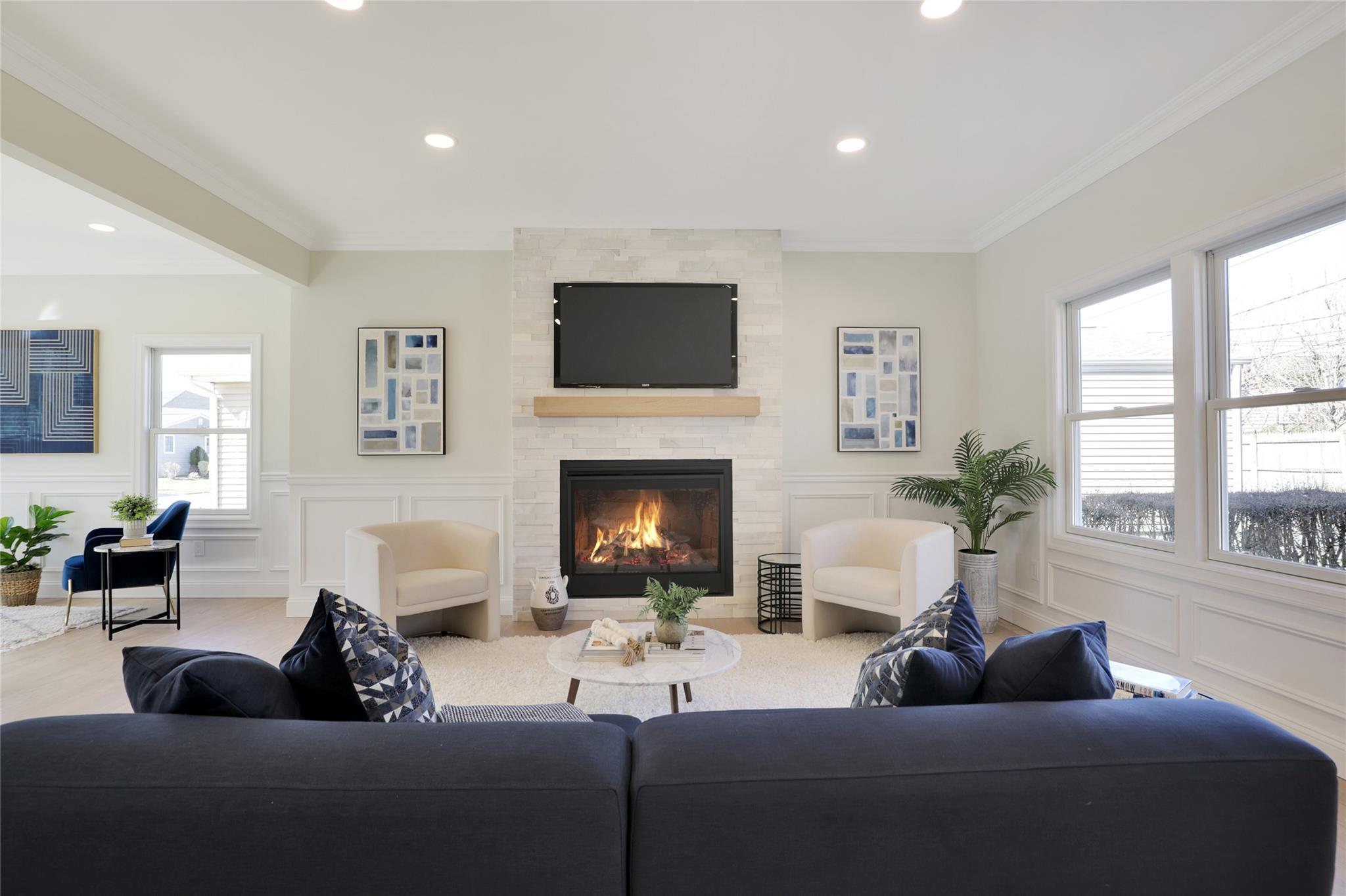 #8 photo, 23 Belmont Circle, Syosset , NY 11791