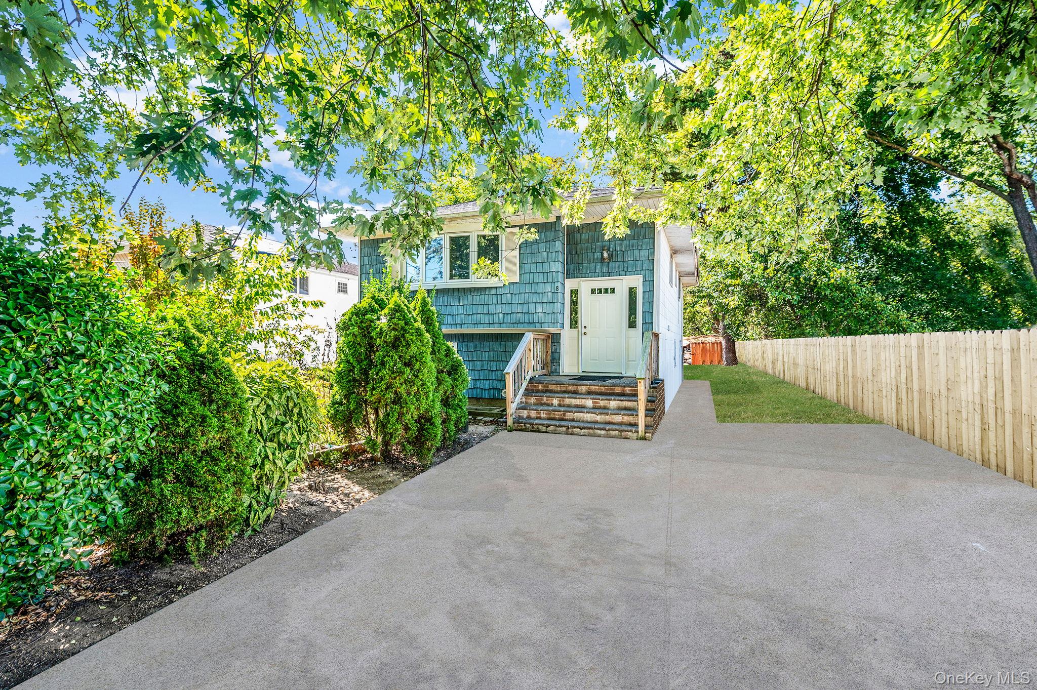 #1 photo, 8 Willoughby Street, Brentwood , NY 11717