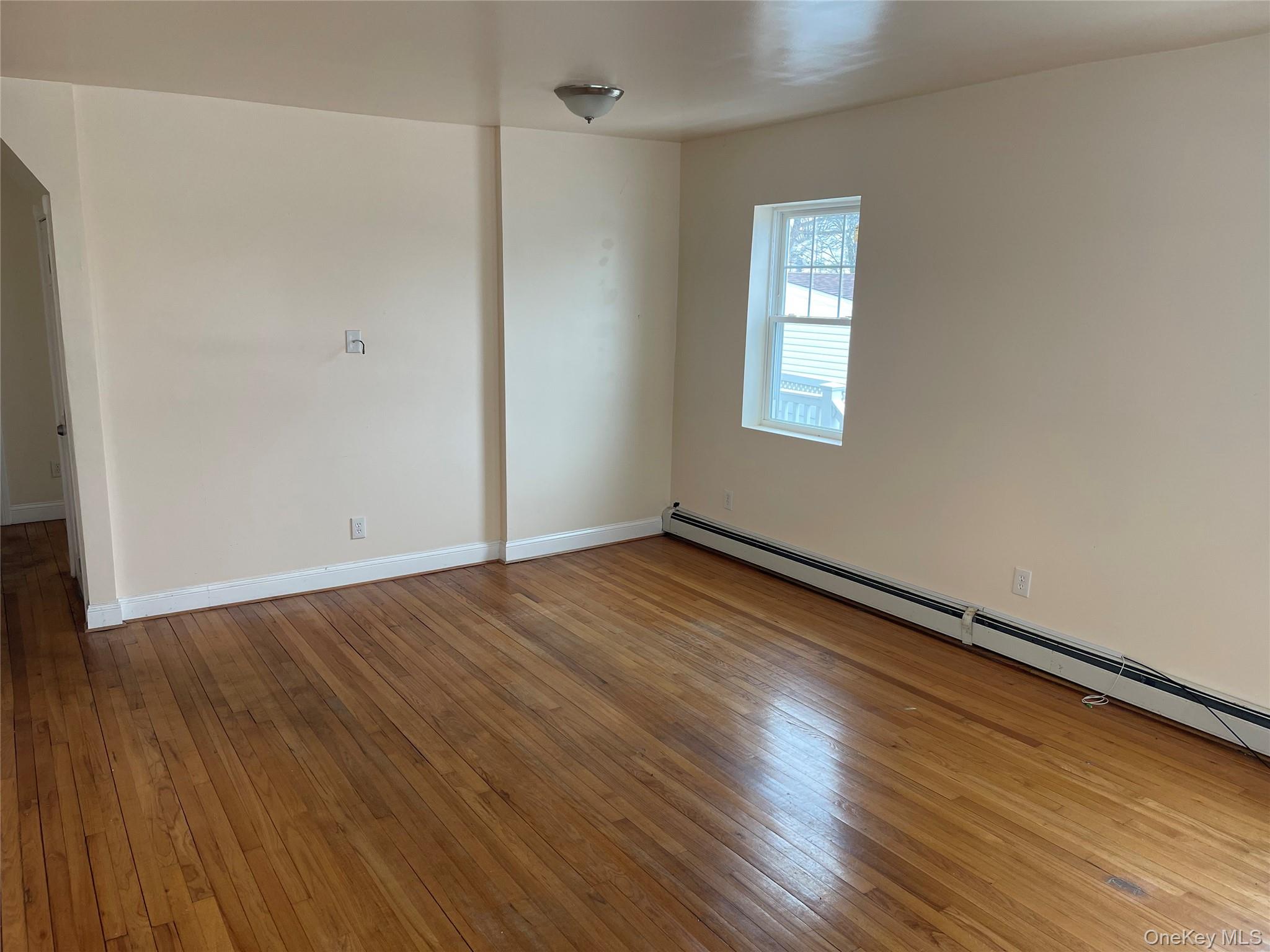 #7 photo, 918 10th Street, West Babylon , NY 11704