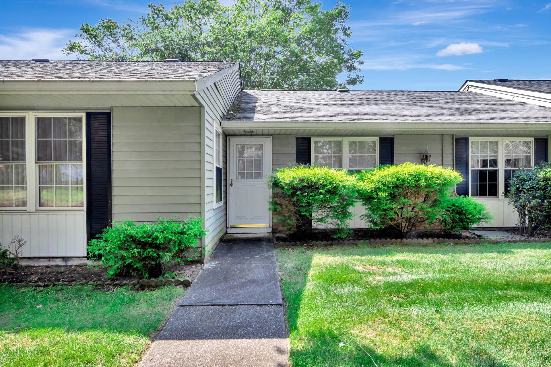 #1 photo, 384 Woodbridge Drive, Ridge , NY 11961