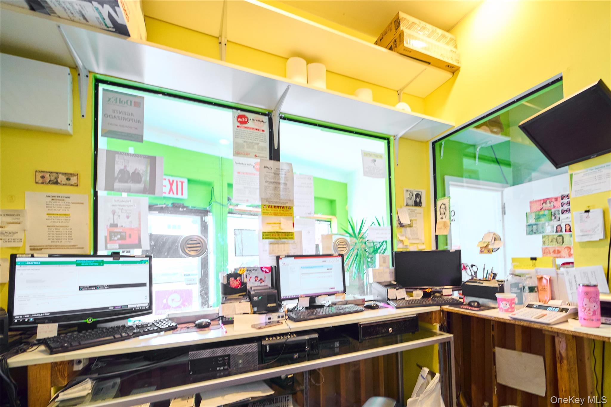 #11 photo, 257-259 Nassau Road, ナッソー郡 Roosevelt , NY 11575