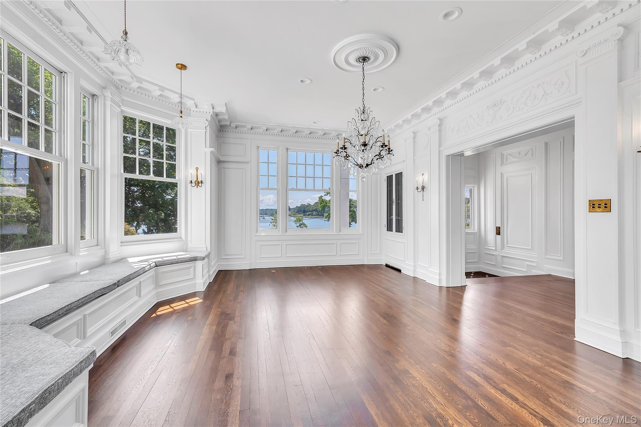 #10 photo, 158 E Shore Road, Huntington Bay , NY 11743