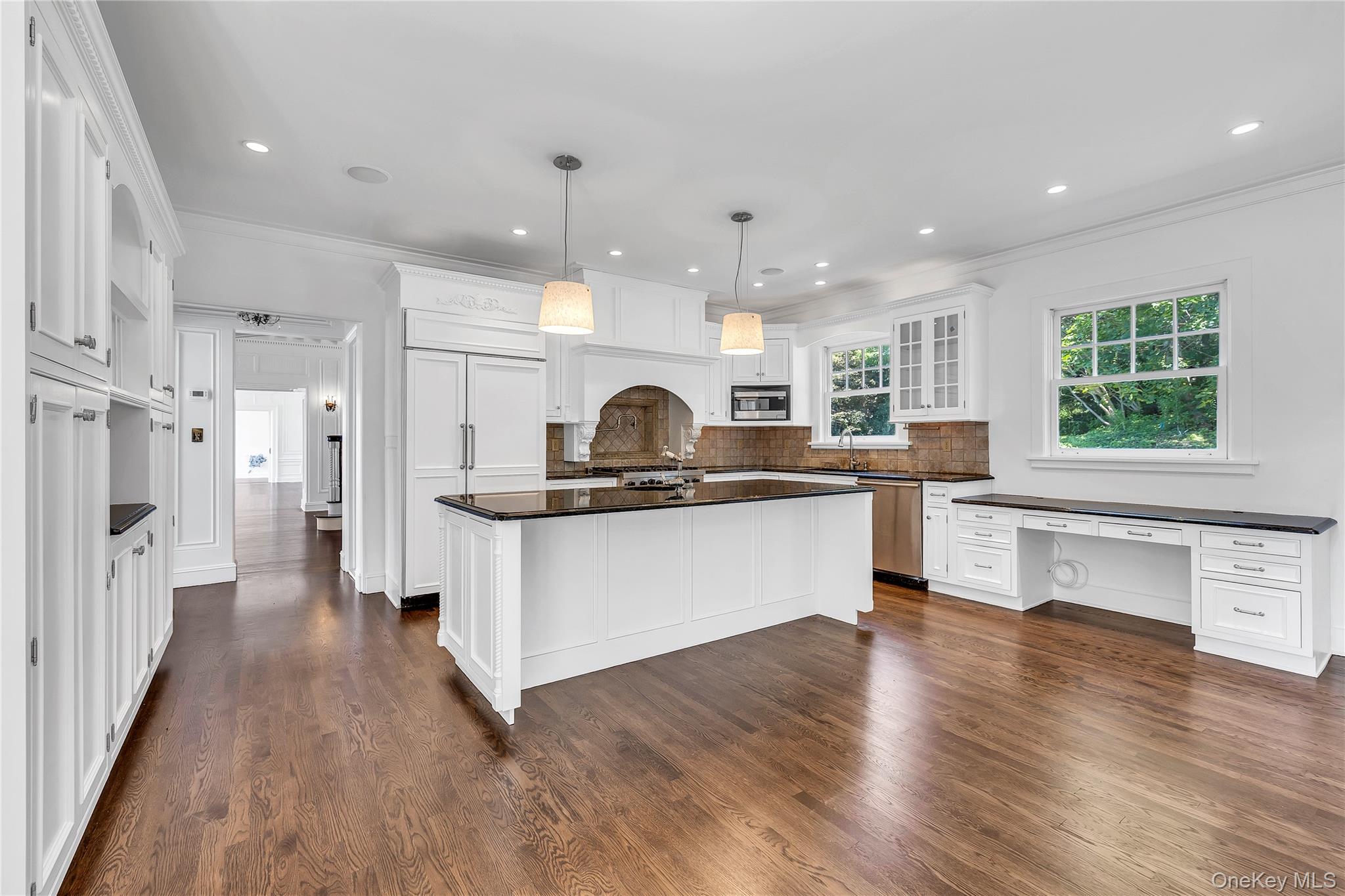 #16 photo, 158 E Shore Road, Huntington Bay , NY 11743