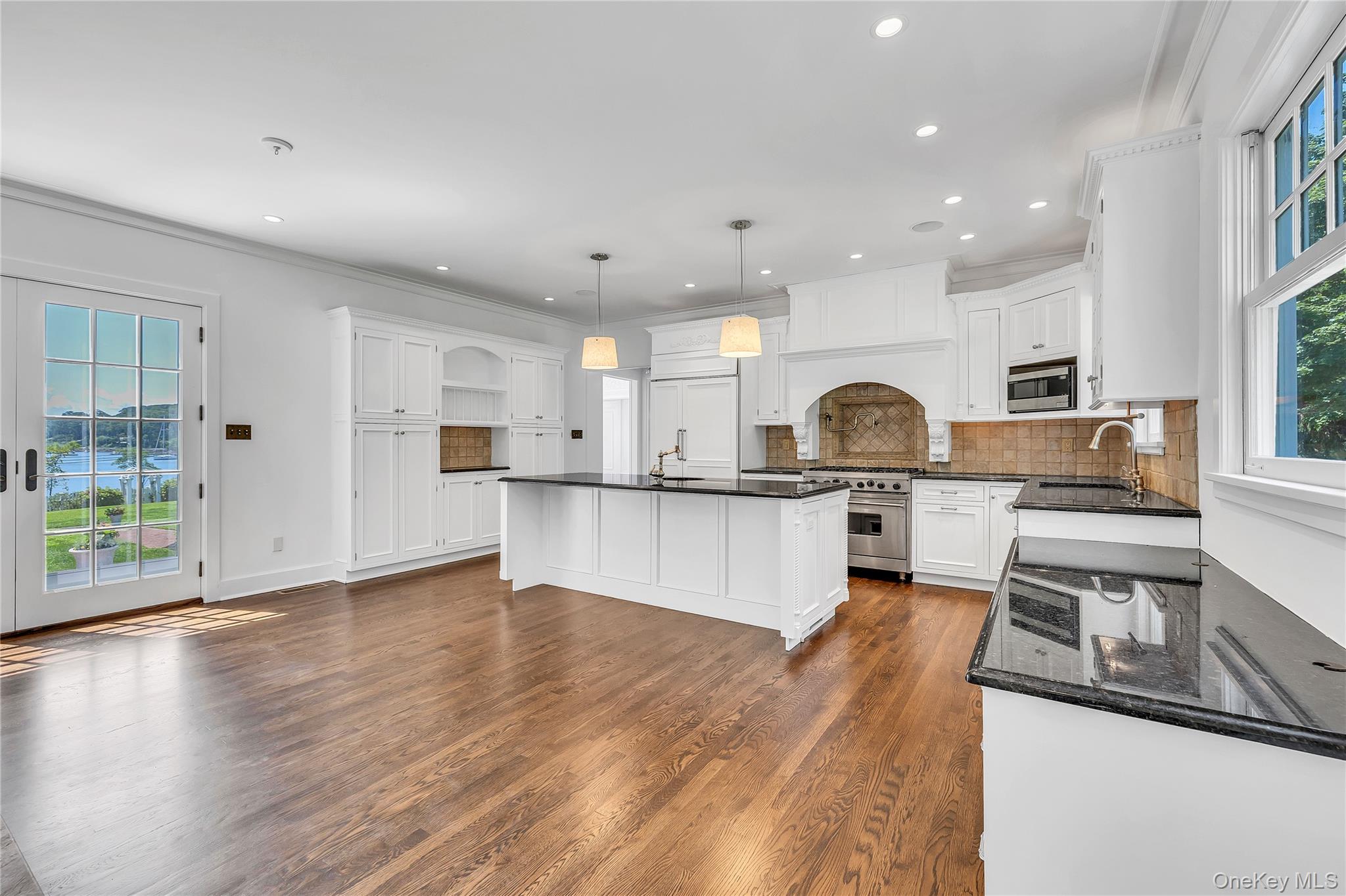 #17 photo, 158 E Shore Road, Huntington Bay , NY 11743