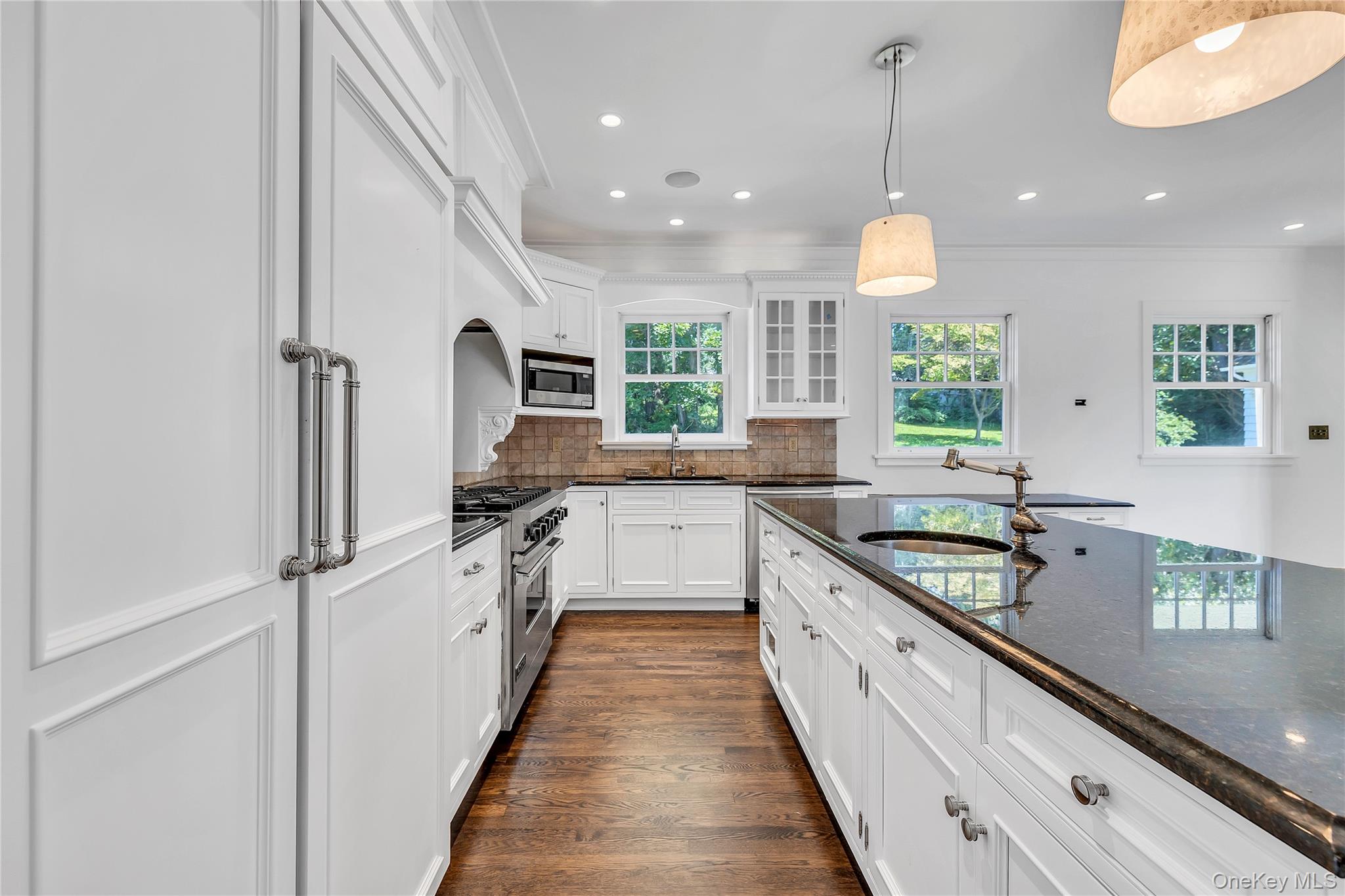 #20 photo, 158 E Shore Road, Huntington Bay , NY 11743