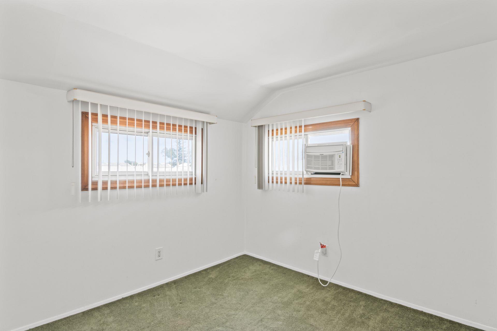 #18 photo, 50 Froehlich Farm Road, Hicksville , NY 11801