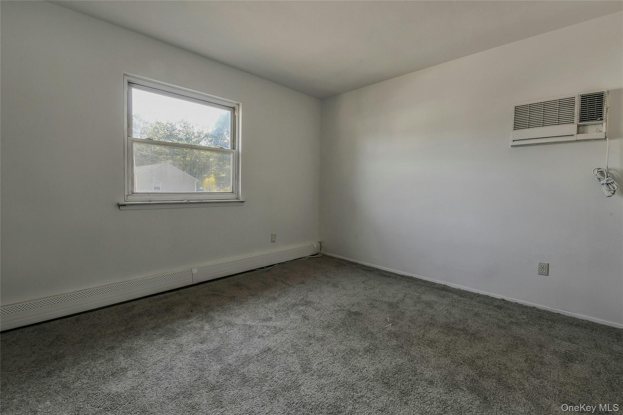 #7 photo, 4 Beechwood Drive, Shirley , NY 11967