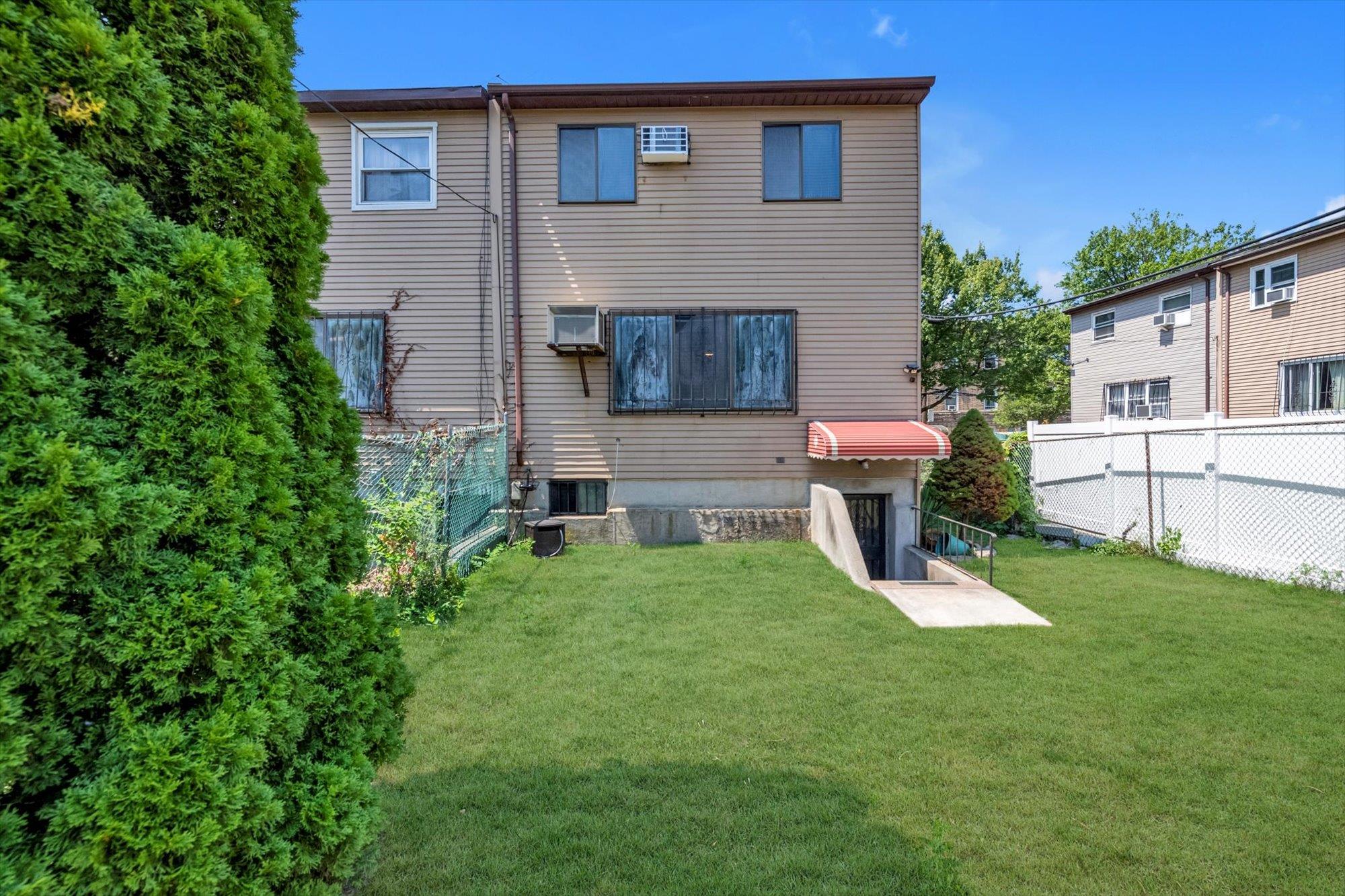 #16 photo, 613 Elton Street, ブルックリン区 Brooklyn , NY 11208