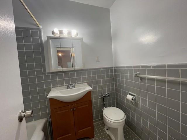 #5 photo, 102-30 Queens Blvd, Forest Hills , NY 11375