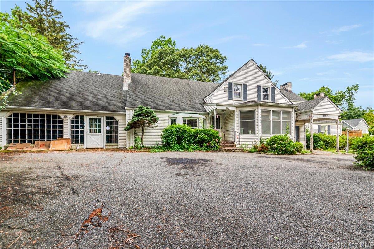 #20 photo, 221 Huntington Bay Road, Huntington , NY 11743