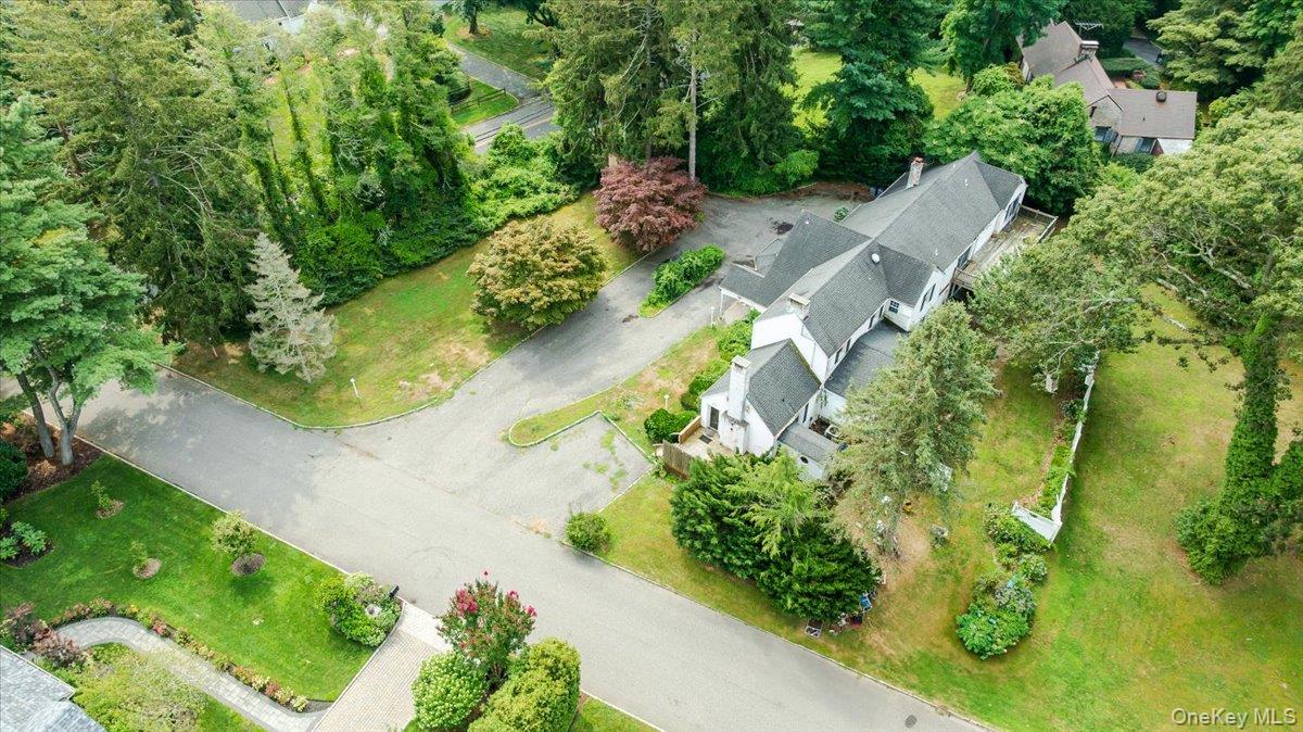 #3 photo, 221 Huntington Bay Road, Huntington , NY 11743