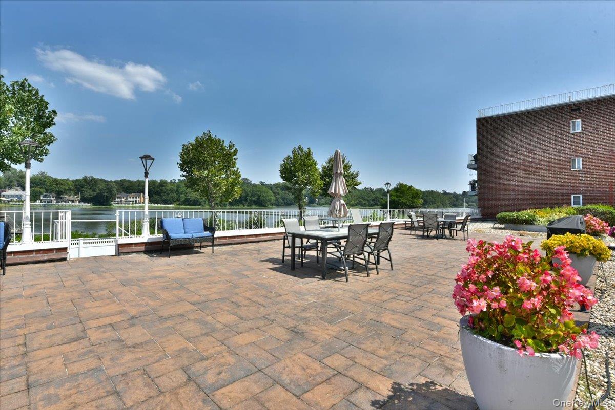 #16 photo, 320 E Shore Road, ナッソー郡 Great Neck , NY 11023