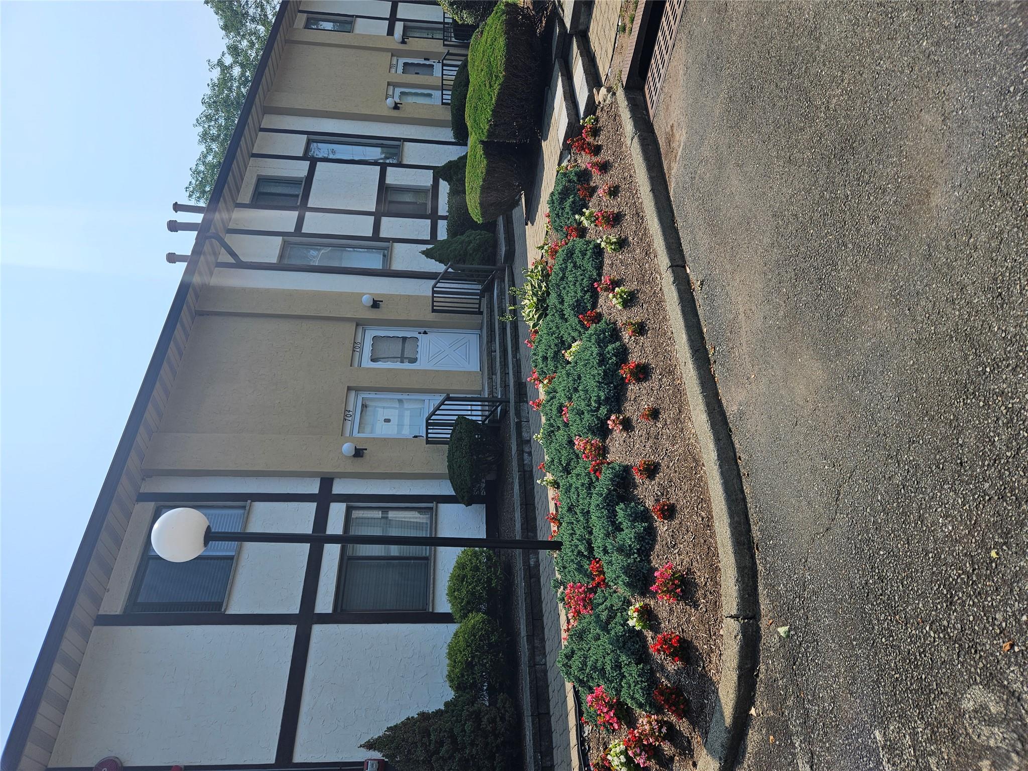 #1 photo, 706 Tudor Hill, Nanuet , NY 10954