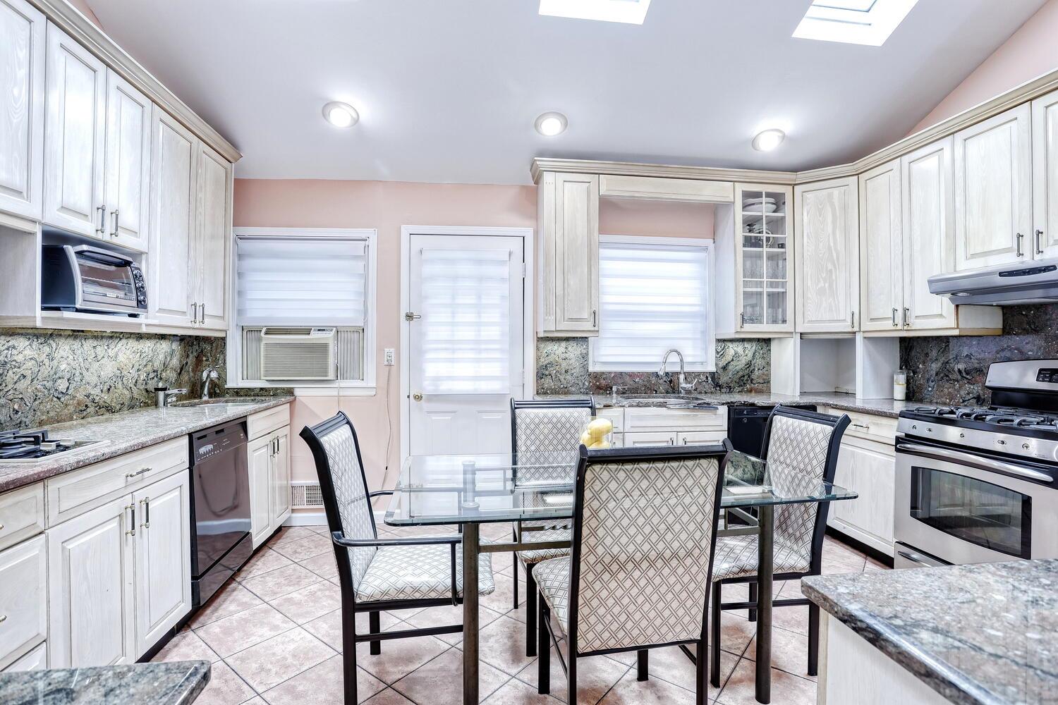 #14 photo, 84 College Road, Monsey , NY 10952