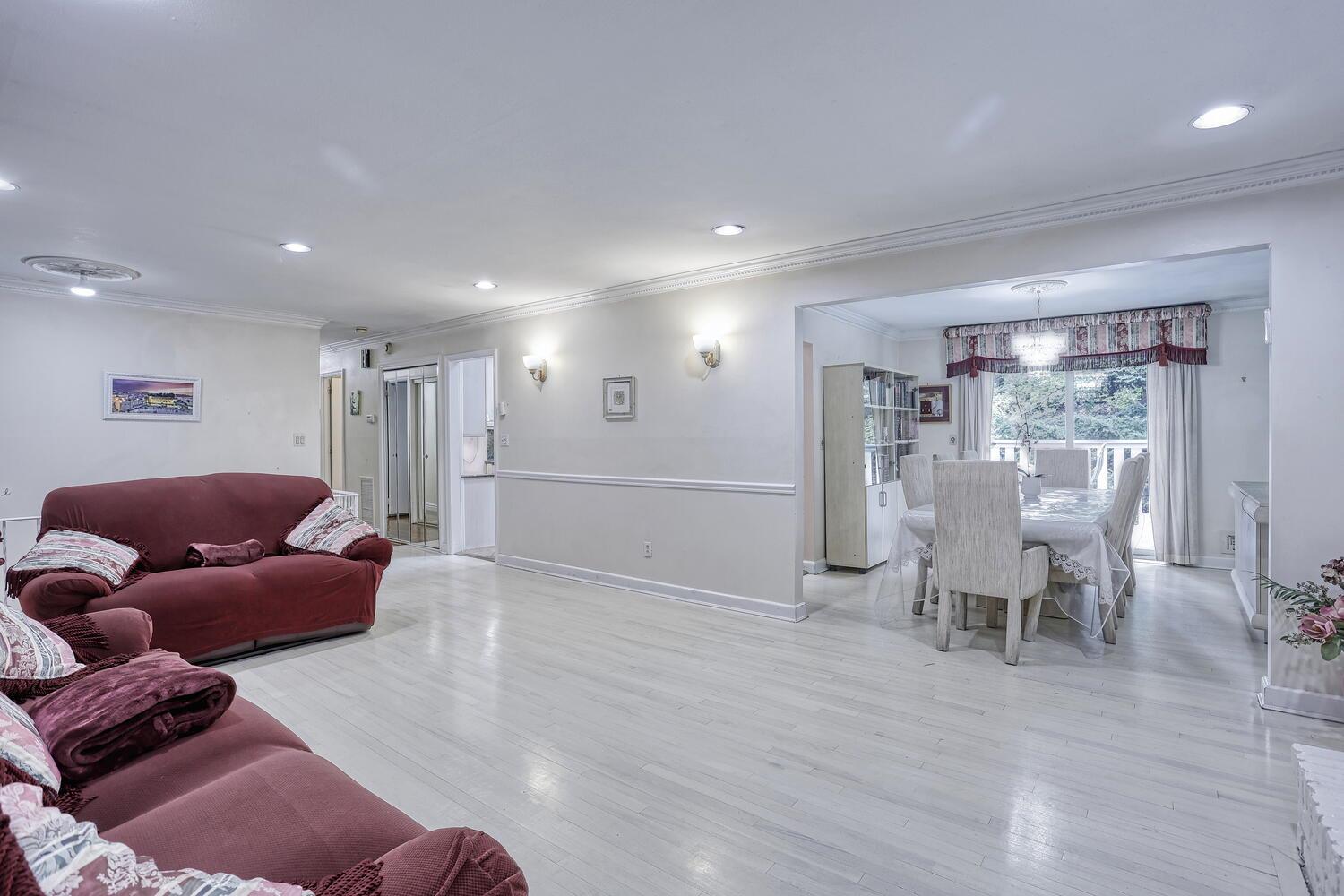 #8 photo, 84 College Road, Monsey , NY 10952